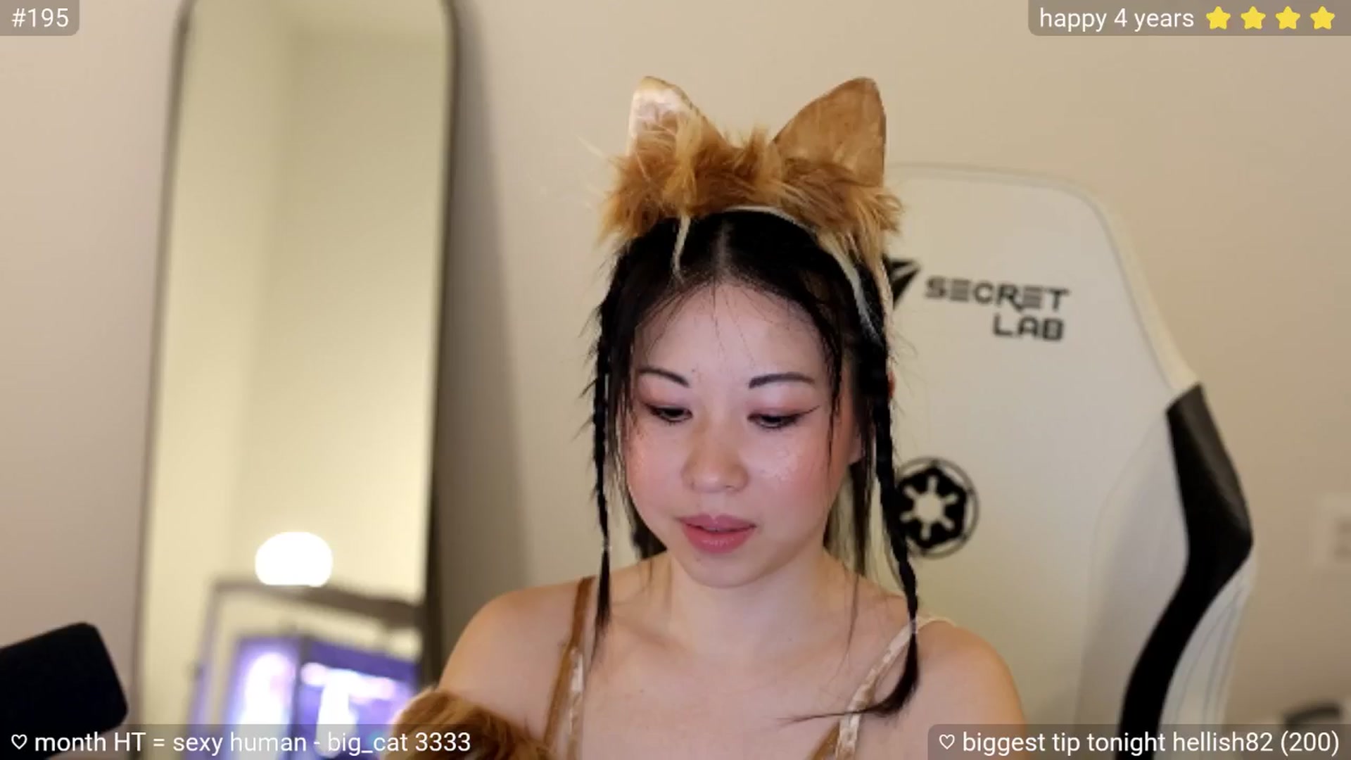 Gallery image thumbnail from daisipi3's myfreecams stream on, 04/05/2025, 04:11 image 5 of 20