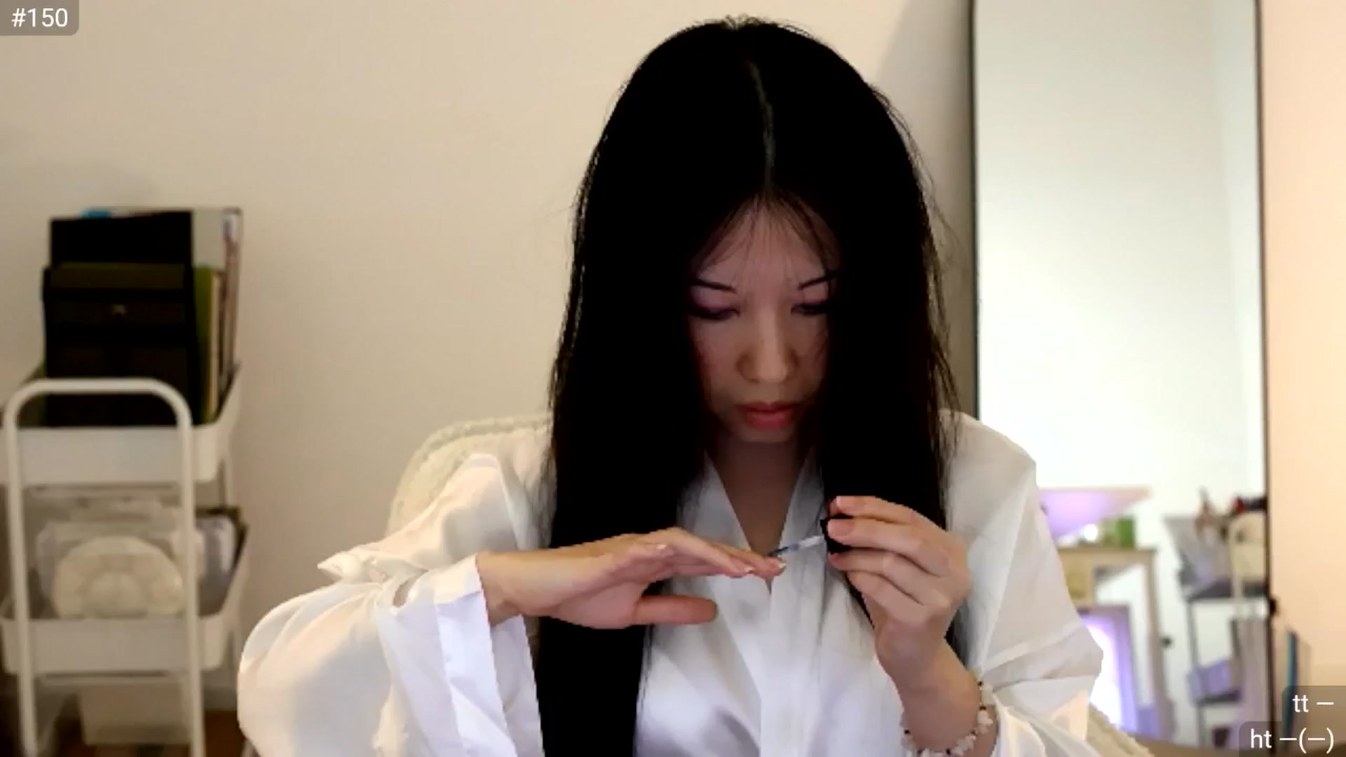 Gallery image thumbnail from daisipi3's myfreecams stream on, 04/23/2025, 24:04 image 17 of 20