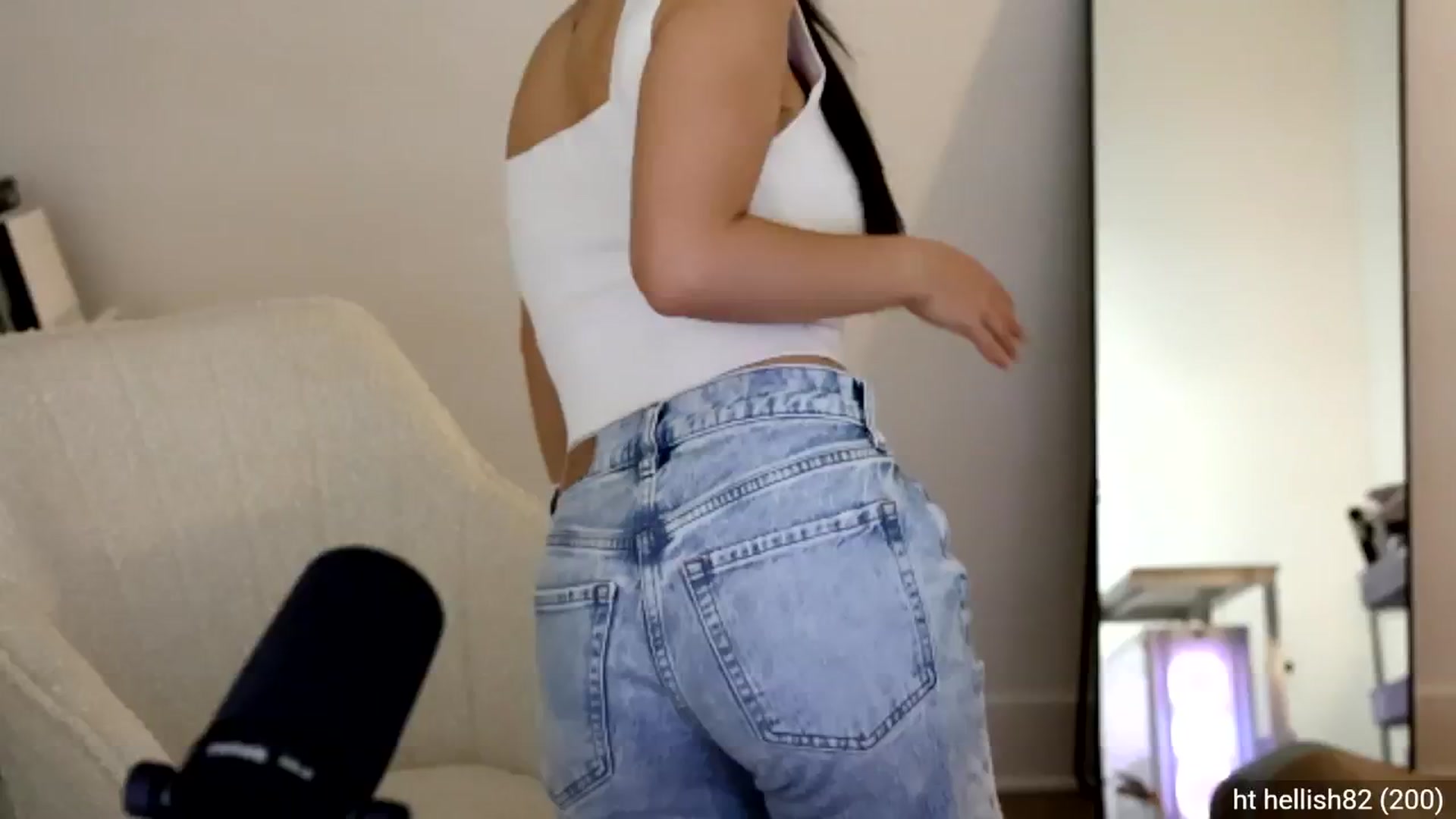 Gallery image thumbnail from daisipi3's myfreecams stream on, 04/25/2025, 03:27 image 6 of 20