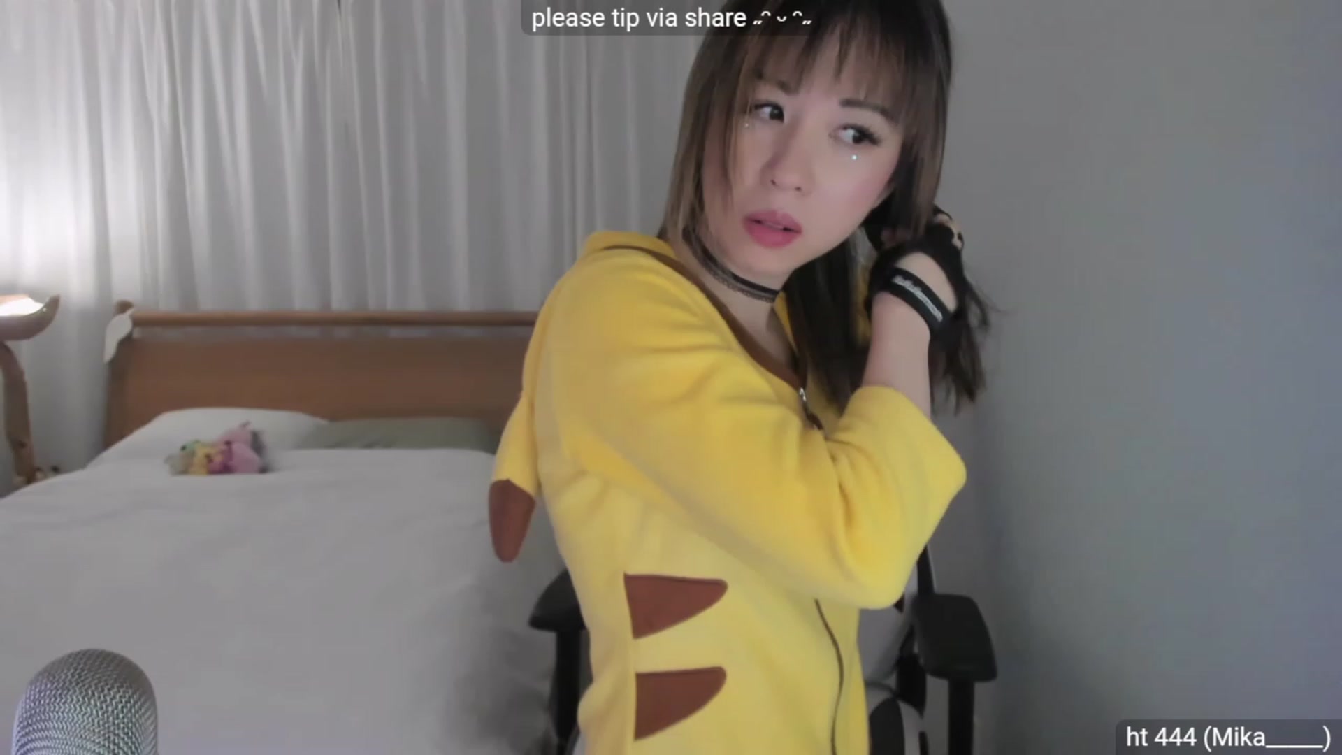 Gallery image thumbnail from daissss's myfreecams stream on, 01/11/2024, 02:24 image 17 of 20