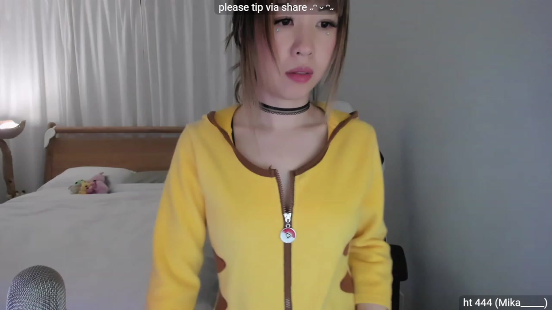 Gallery image thumbnail from daissss's myfreecams stream on, 01/11/2024, 02:24 image 15 of 20