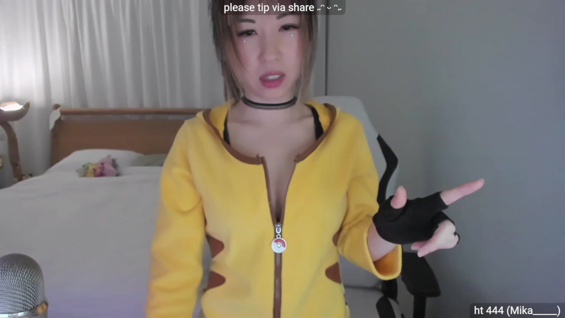 Gallery image thumbnail from daissss's myfreecams stream on, 01/11/2024, 02:24 image 2 of 20