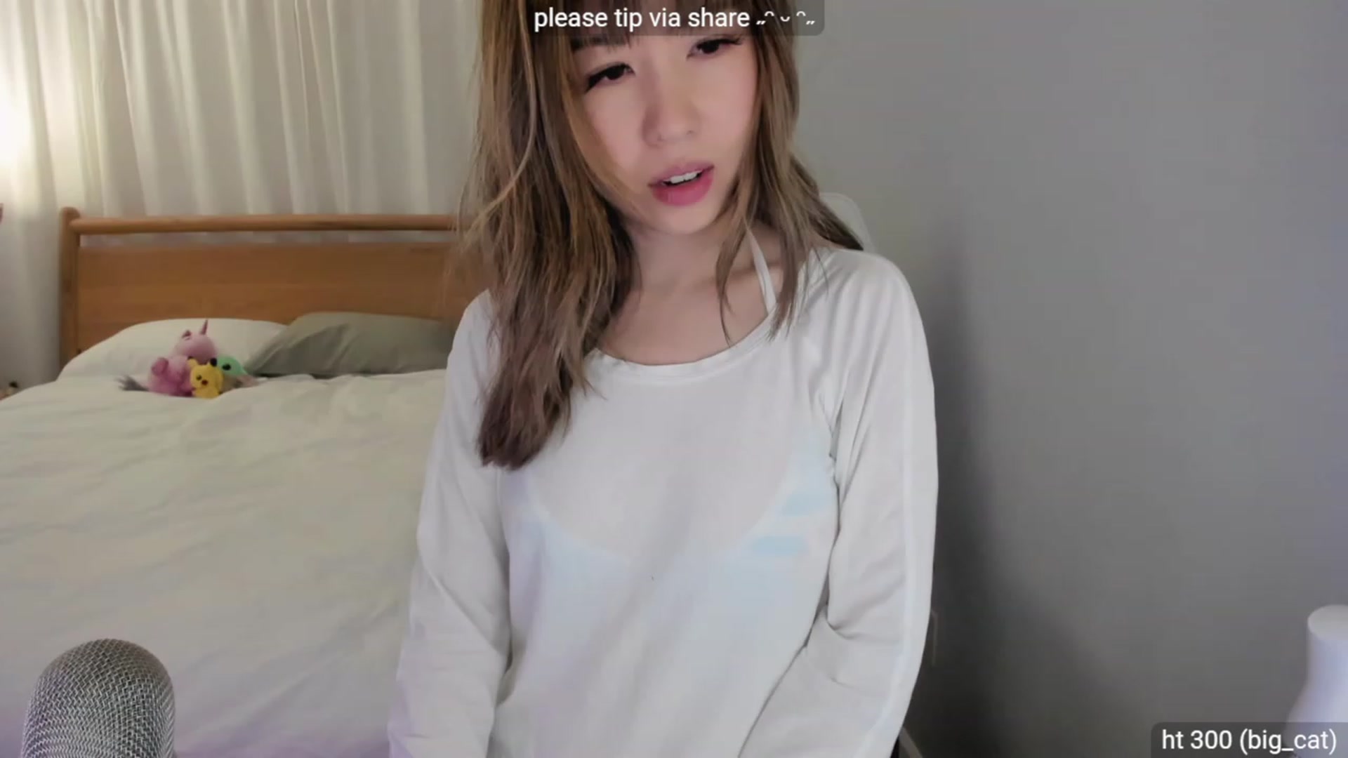 Gallery image thumbnail from daissss's myfreecams stream on, 01/12/2024, 01:56 image 17 of 20