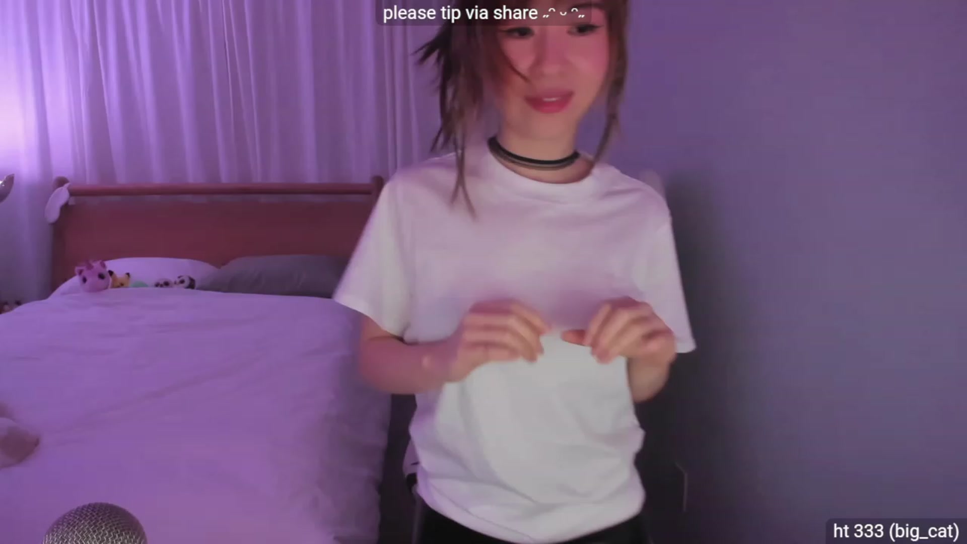 Gallery image thumbnail from daissss's myfreecams stream on, 01/13/2024, 24:02 image 15 of 20