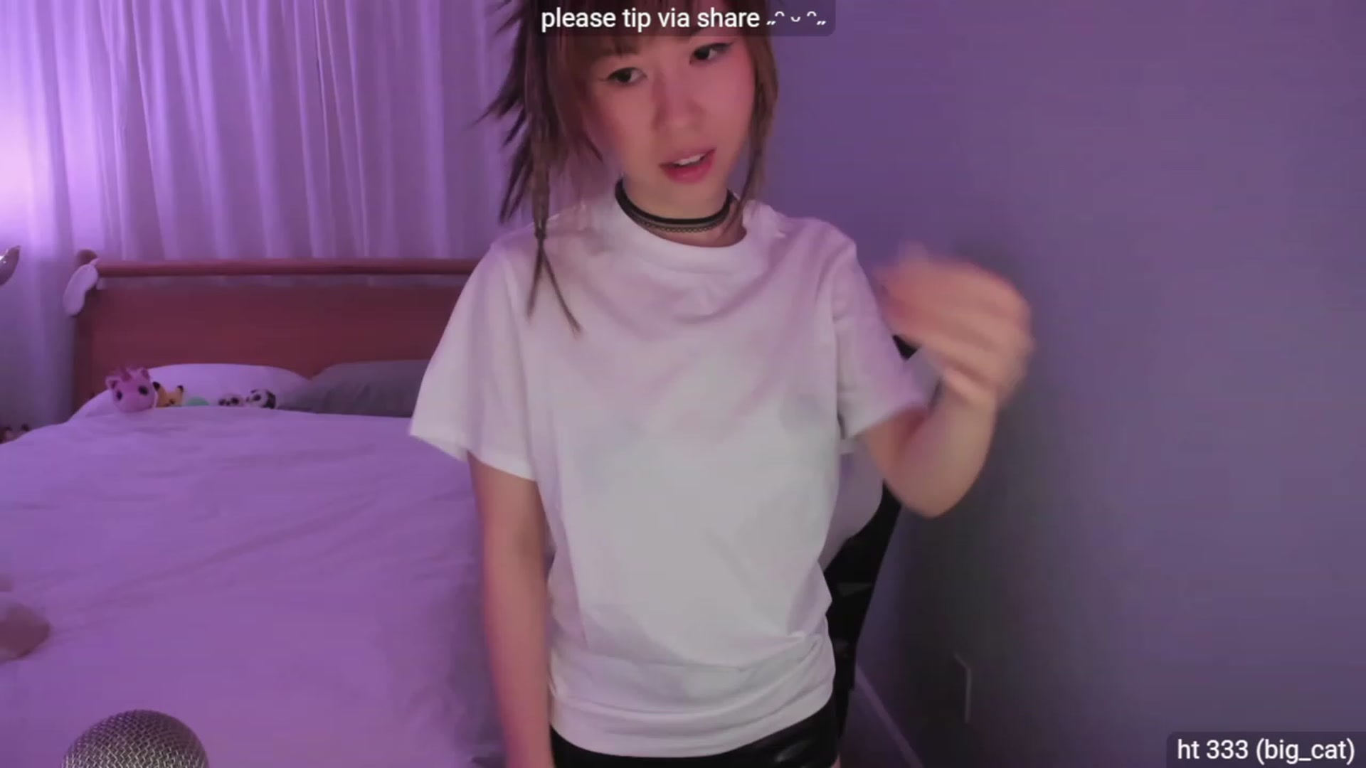 Gallery image thumbnail from daissss's myfreecams stream on, 01/13/2024, 24:02 image 19 of 20