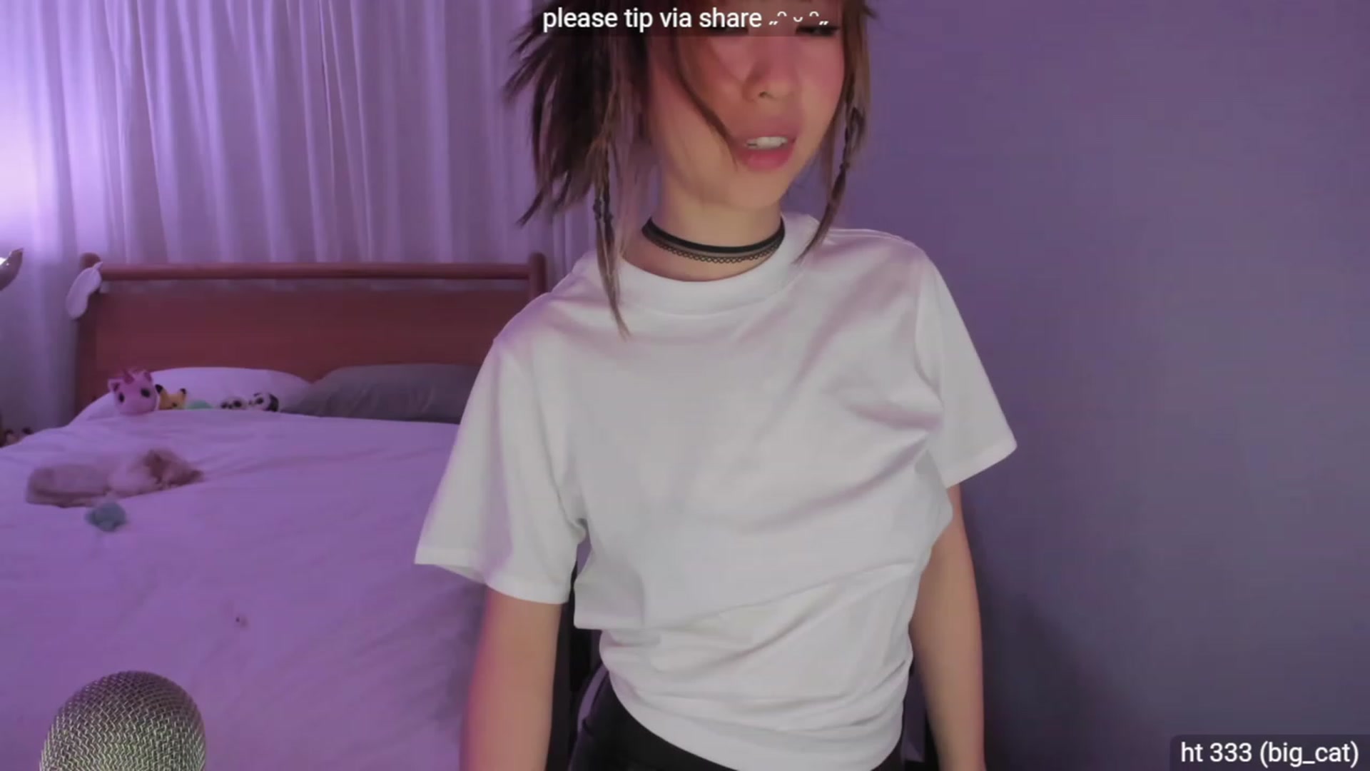 Gallery image thumbnail from daissss's myfreecams stream on, 01/13/2024, 02:18 image 8 of 20
