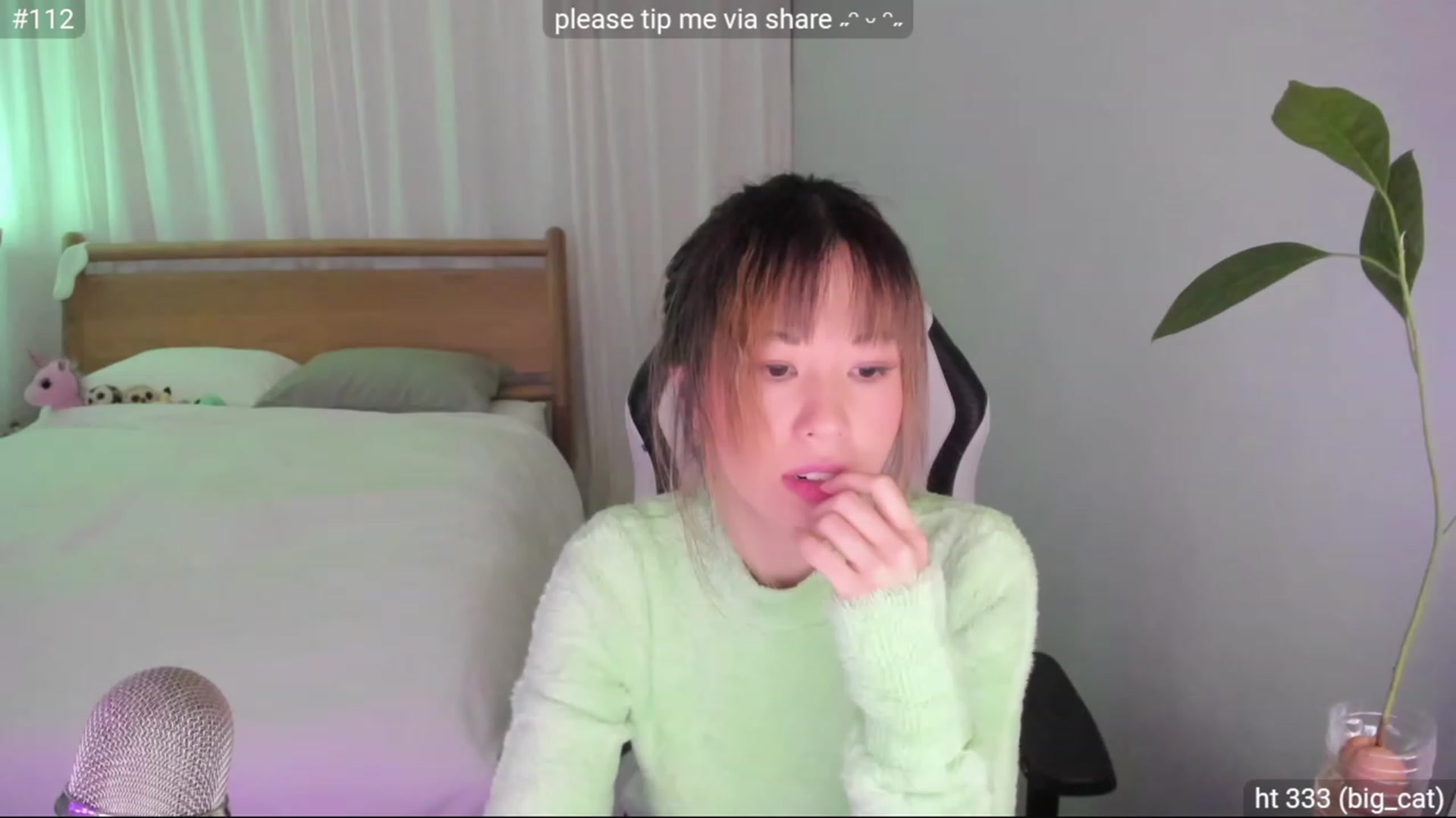 Gallery image thumbnail from daissss's myfreecams stream on, 01/17/2024, 03:08 image 4 of 20