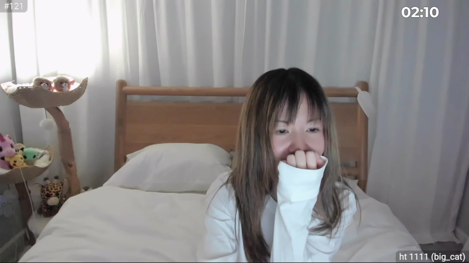 Gallery image thumbnail from daissss's myfreecams stream on, 01/20/2024, 03:50 image 18 of 20
