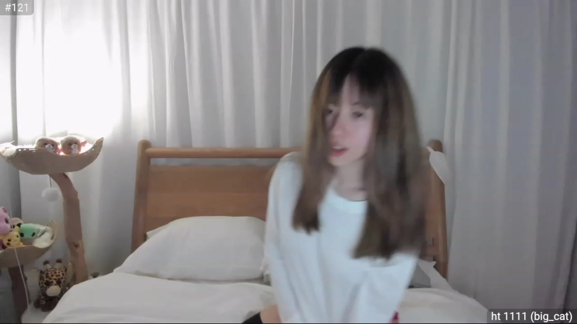 Gallery image thumbnail from daissss's myfreecams stream on, 01/20/2024, 03:50 image 12 of 20