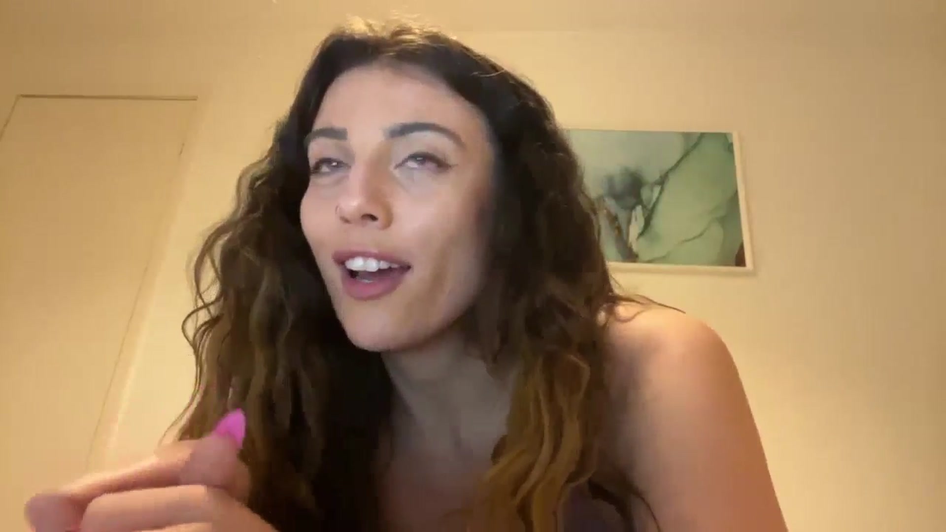 Gallery image thumbnail from daisyevelane's myfreecams stream on, 06/06/2024, 24:01 image 12 of 20