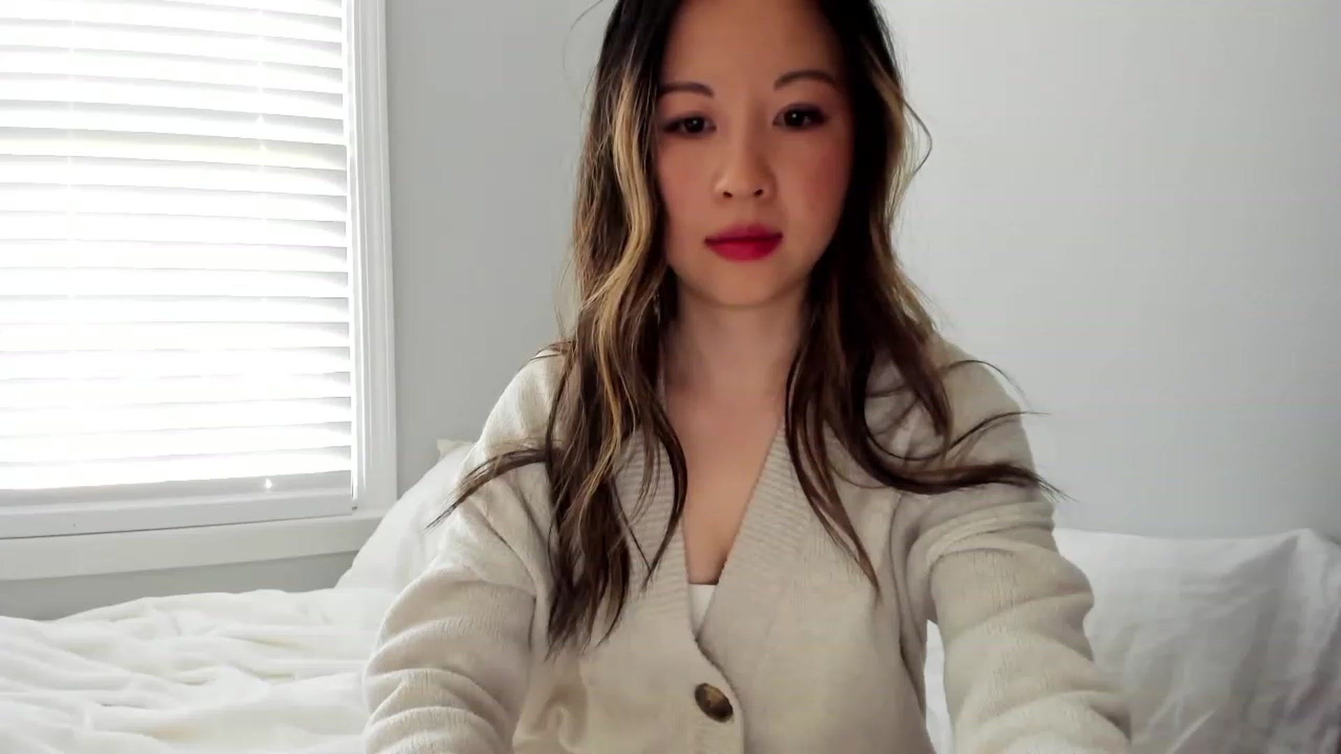 Gallery image thumbnail from daisypi3's myfreecams stream on, 12/15/2022, 20:37 image 4 of 20