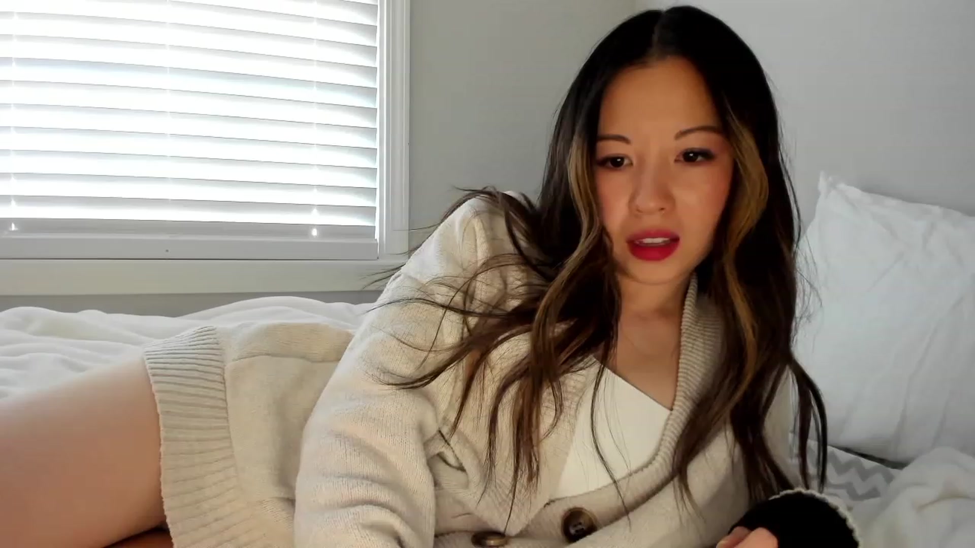 Gallery image thumbnail from daisypi3's myfreecams stream on, 12/15/2022, 20:37 image 20 of 20