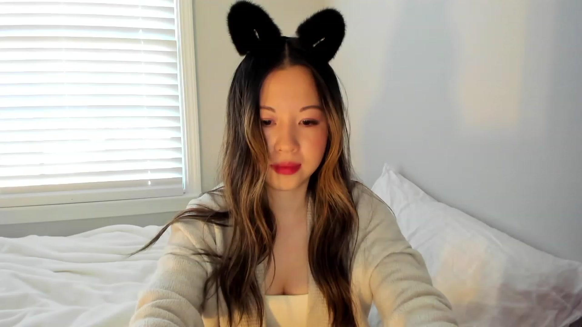 Gallery image thumbnail from daisypi3's myfreecams stream on, 12/15/2022, 20:37 image 18 of 20