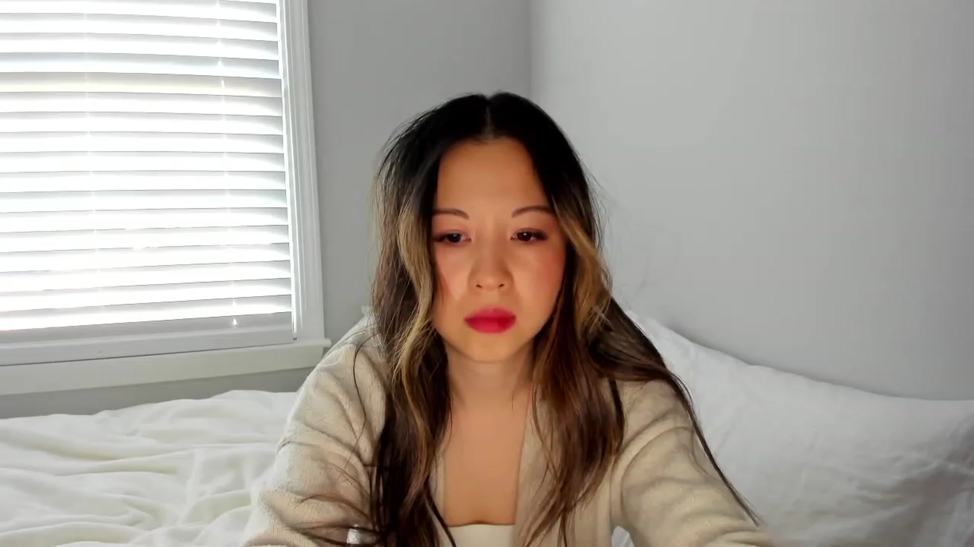 Gallery image thumbnail from daisypi3's myfreecams stream on, 12/15/2022, 20:58 image 10 of 20