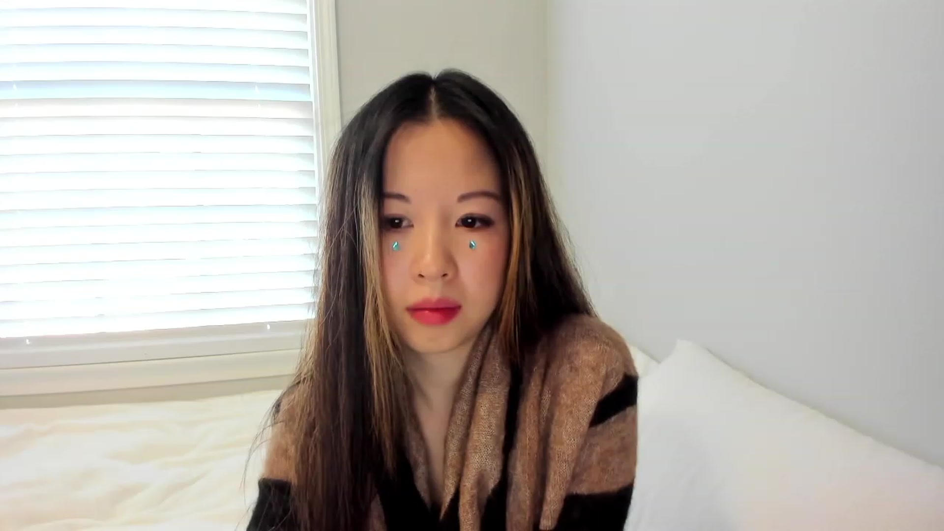 Gallery image thumbnail from daisypi3's myfreecams stream on, 12/16/2022, 18:31 image 10 of 20