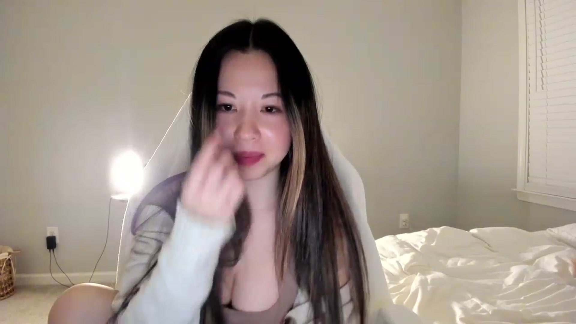 Gallery image thumbnail from daisypi3's myfreecams stream on, 03/17/2023, 07:53 image 11 of 20