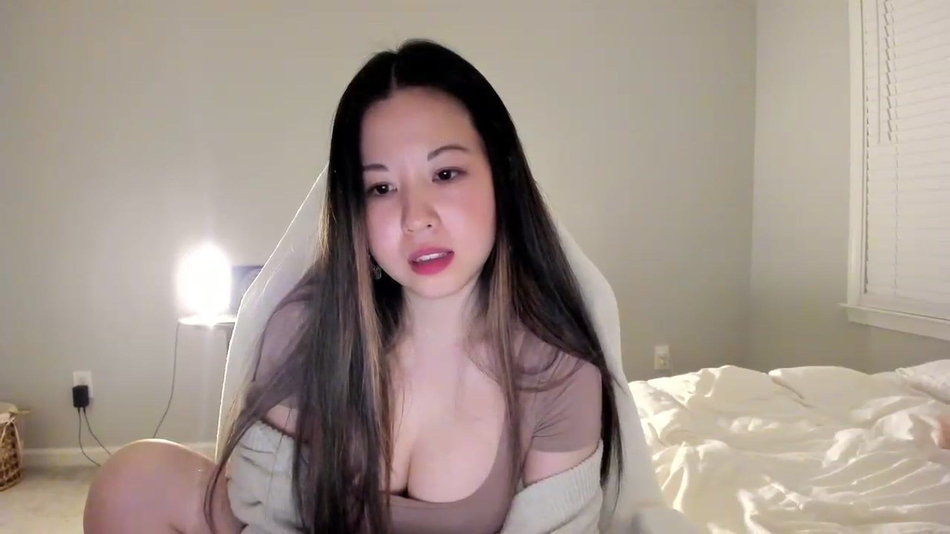 Gallery image thumbnail from daisypi3's myfreecams stream on, 03/17/2023, 07:53 image 10 of 20