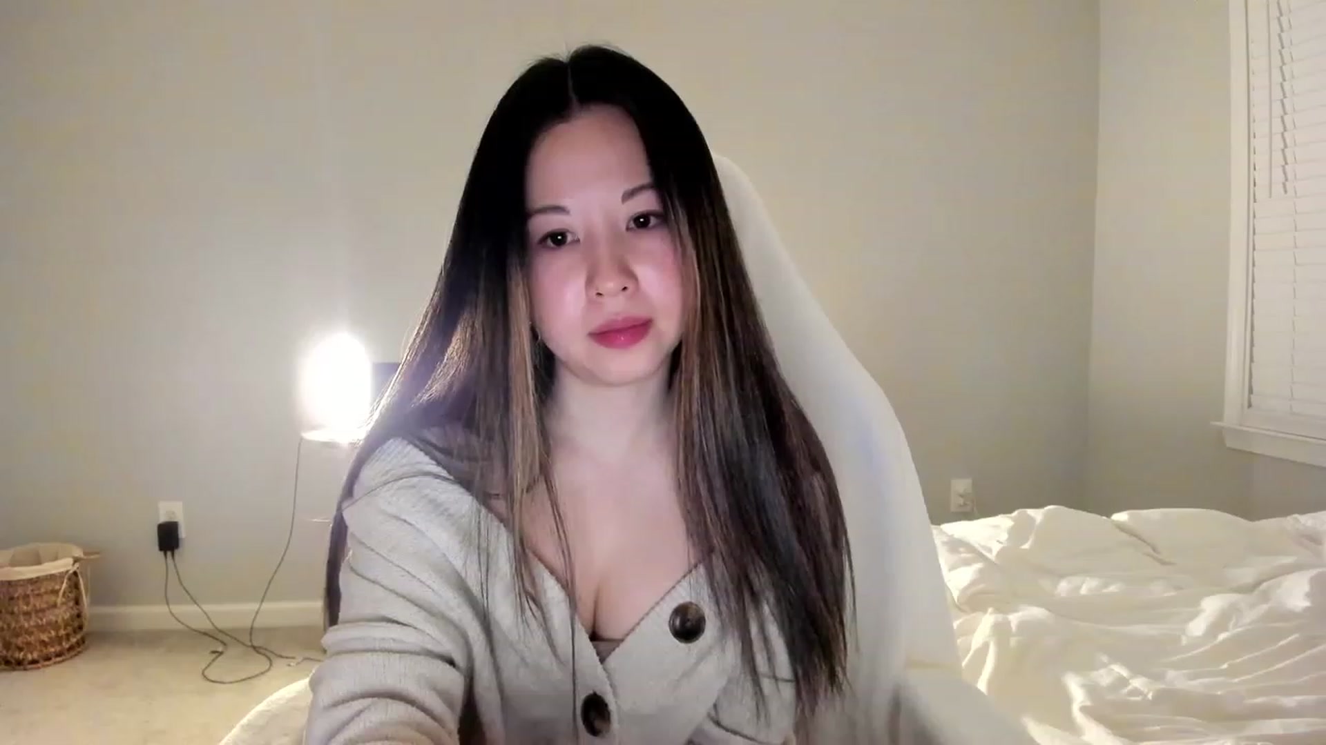 Gallery image thumbnail from daisypi3's myfreecams stream on, 03/17/2023, 07:53 image 1 of 20