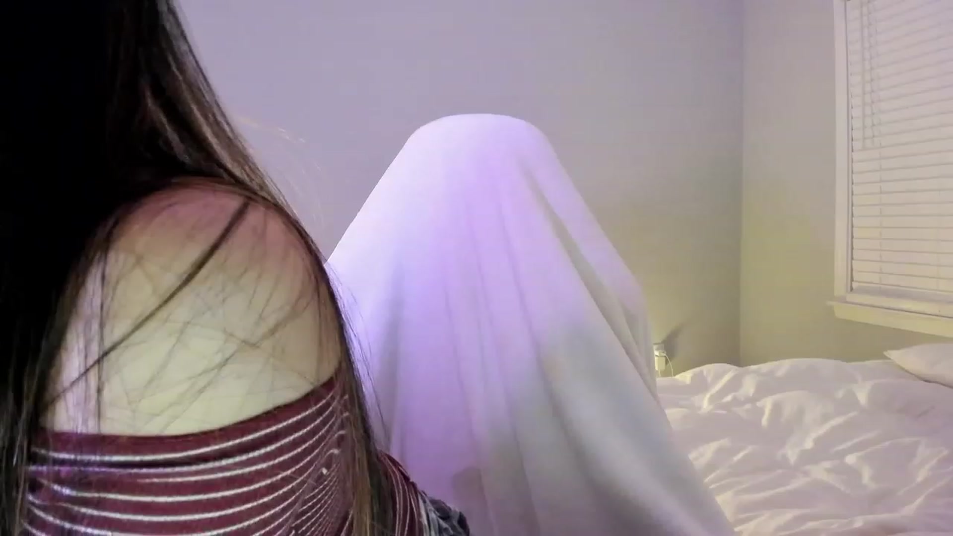 Gallery image thumbnail from daisypi3's myfreecams stream on, 03/19/2023, 08:07 image 3 of 20