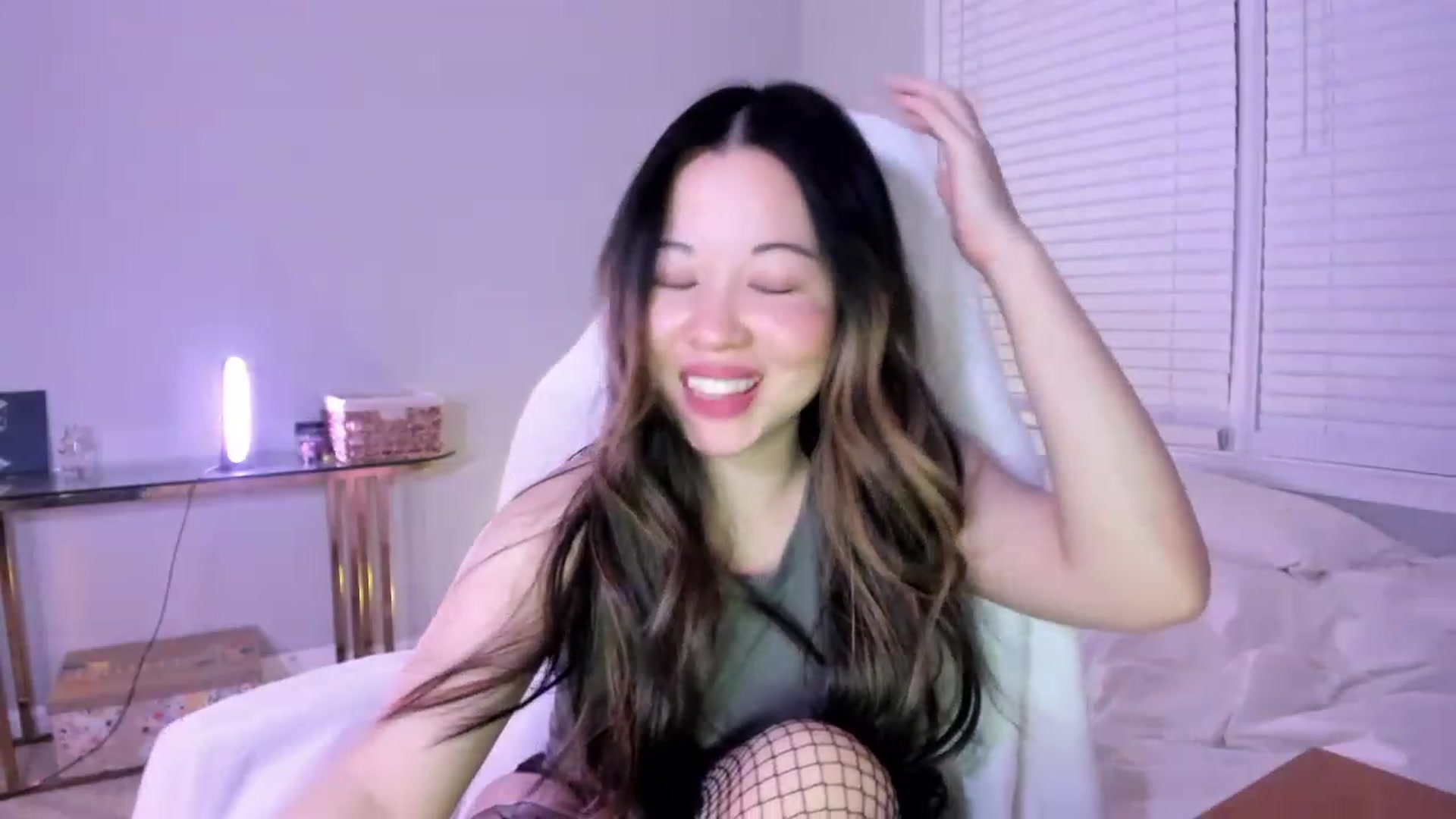 Gallery image thumbnail from daisypi3's myfreecams stream on, 03/20/2023, 05:52 image 20 of 20