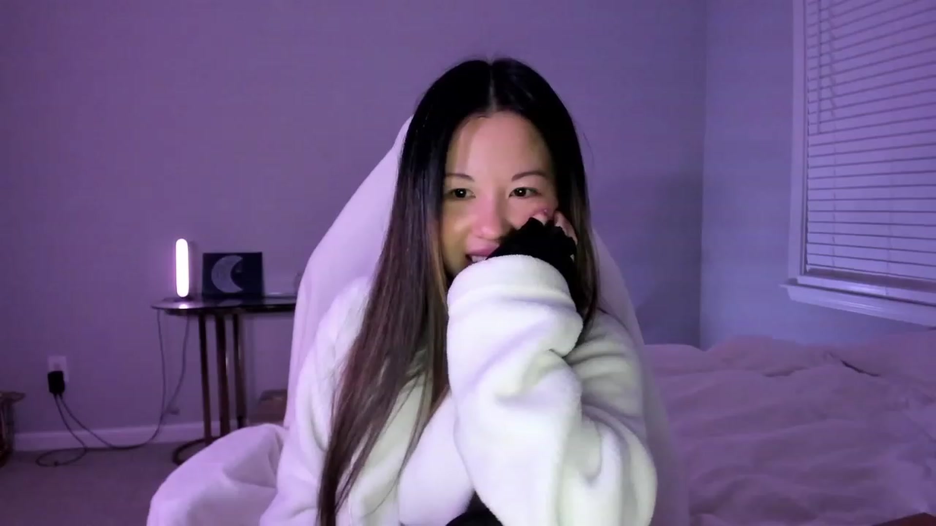 Gallery image thumbnail from daisypi3's myfreecams stream on, 03/23/2023, 06:15 image 1 of 20
