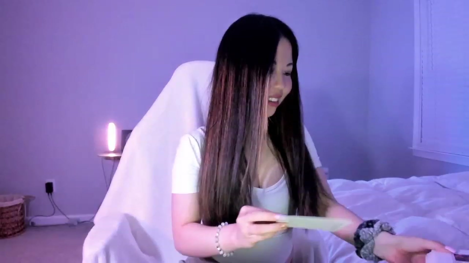 Gallery image thumbnail from daisypi3's myfreecams stream on, 03/26/2023, 05:11 image 16 of 20
