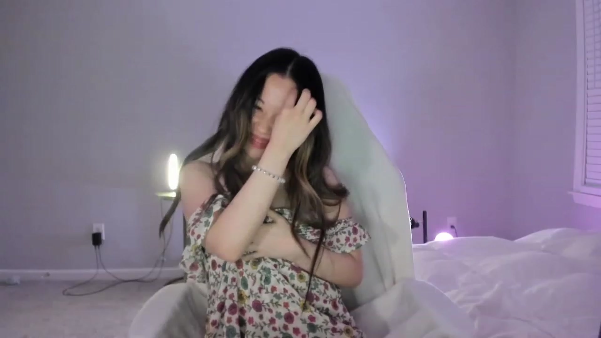Gallery image thumbnail from daisypi3's myfreecams stream on, 03/27/2023, 07:01 image 7 of 20