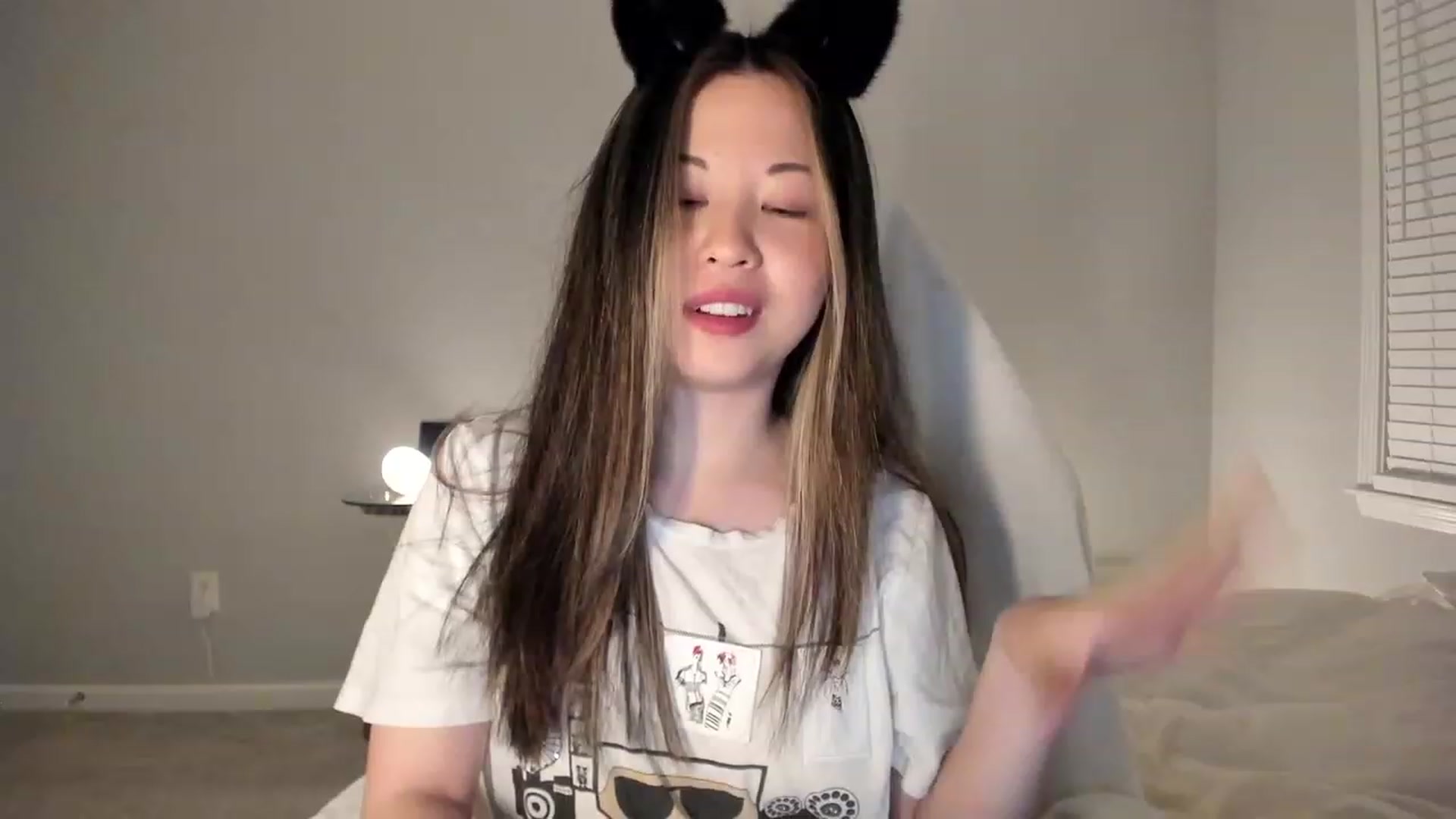 Gallery image thumbnail from daisypi3's myfreecams stream on, 04/09/2023, 06:40 image 8 of 20