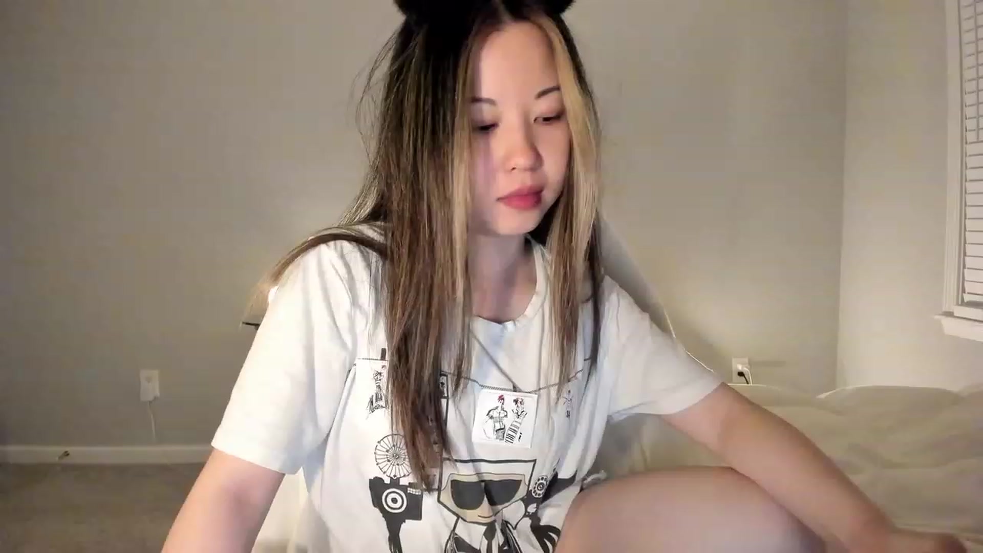 Gallery image thumbnail from daisypi3's myfreecams stream on, 04/09/2023, 06:40 image 18 of 20