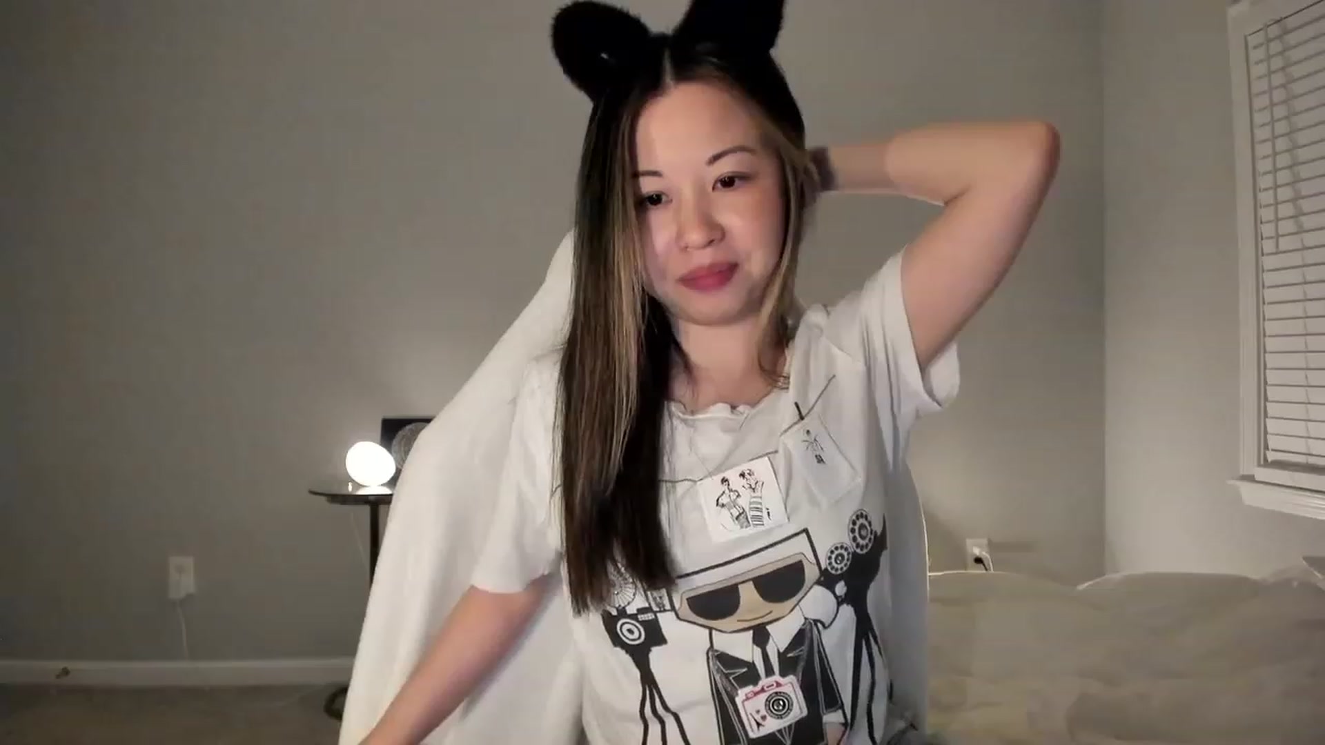 Gallery image thumbnail from daisypi3's myfreecams stream on, 04/09/2023, 06:40 image 12 of 20