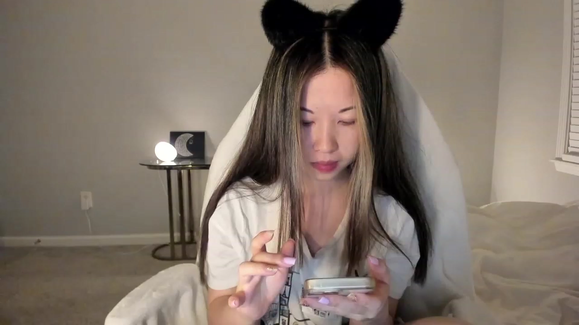 Gallery image thumbnail from daisypi3's myfreecams stream on, 04/09/2023, 07:04 image 3 of 20