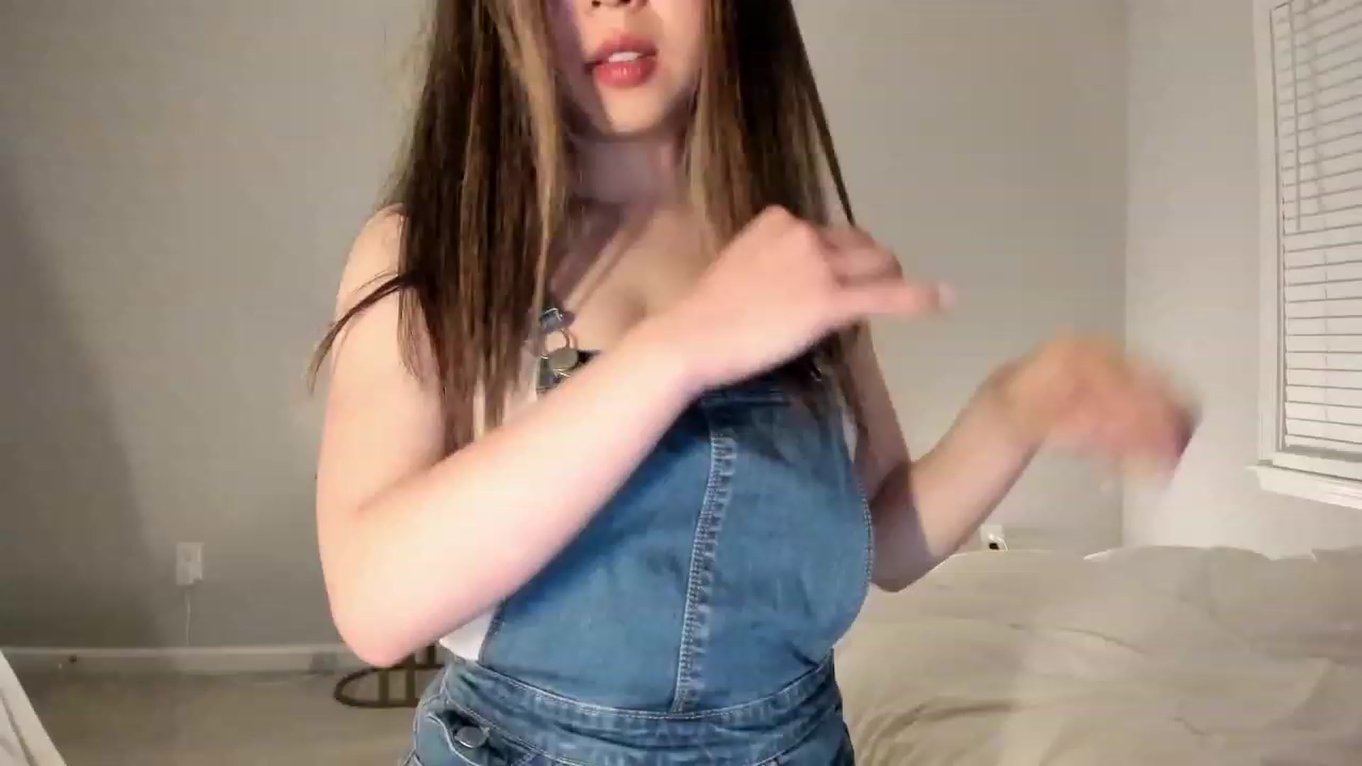Gallery image thumbnail from daisypi3's myfreecams stream on, 04/14/2023, 02:51 image 13 of 20