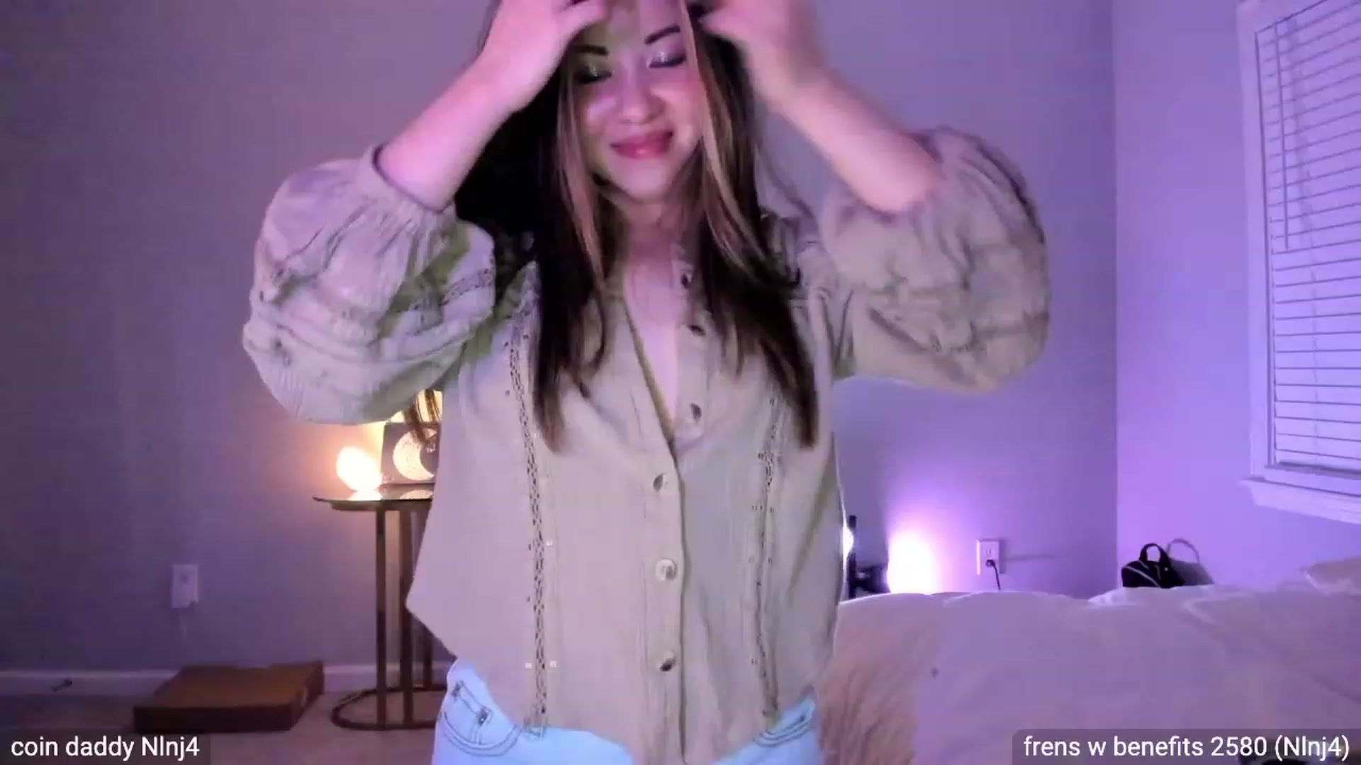 Gallery image thumbnail from daisypi3's myfreecams stream on, 05/11/2023, 03:42 image 16 of 20