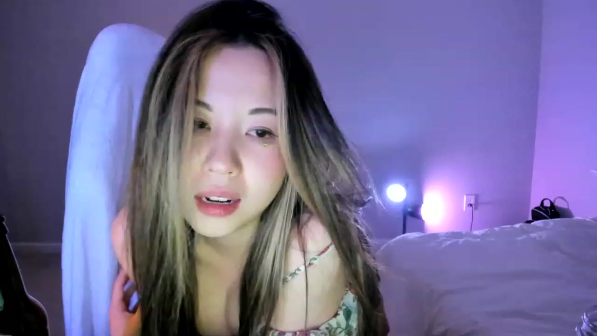 Gallery image thumbnail from daisyy_'s myfreecams stream on, 05/14/2023, 08:33 image 15 of 20