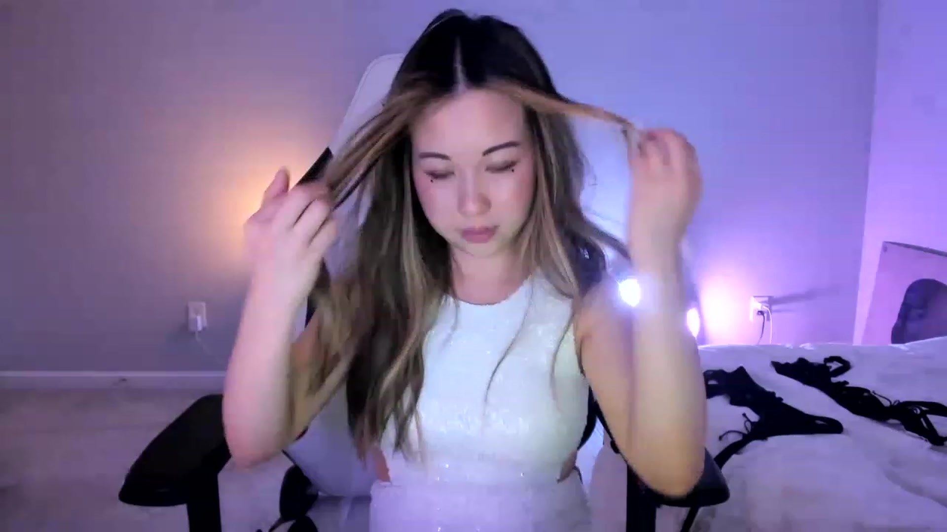 Gallery image thumbnail from daisyy_'s myfreecams stream on, 05/20/2023, 06:28 image 19 of 20