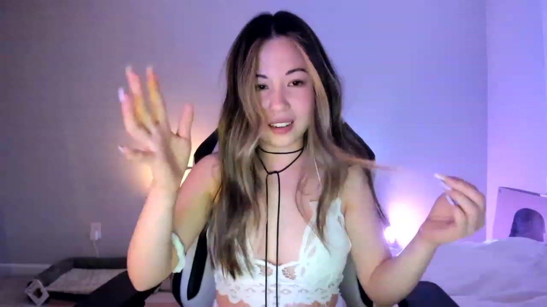 Gallery image thumbnail from daisyy_'s myfreecams stream on, 05/26/2023, 06:40 image 4 of 20