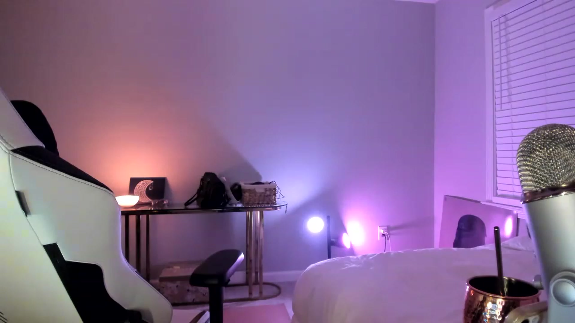 Gallery image thumbnail from daisyy_'s myfreecams stream on, 05/27/2023, 07:21 image 16 of 20