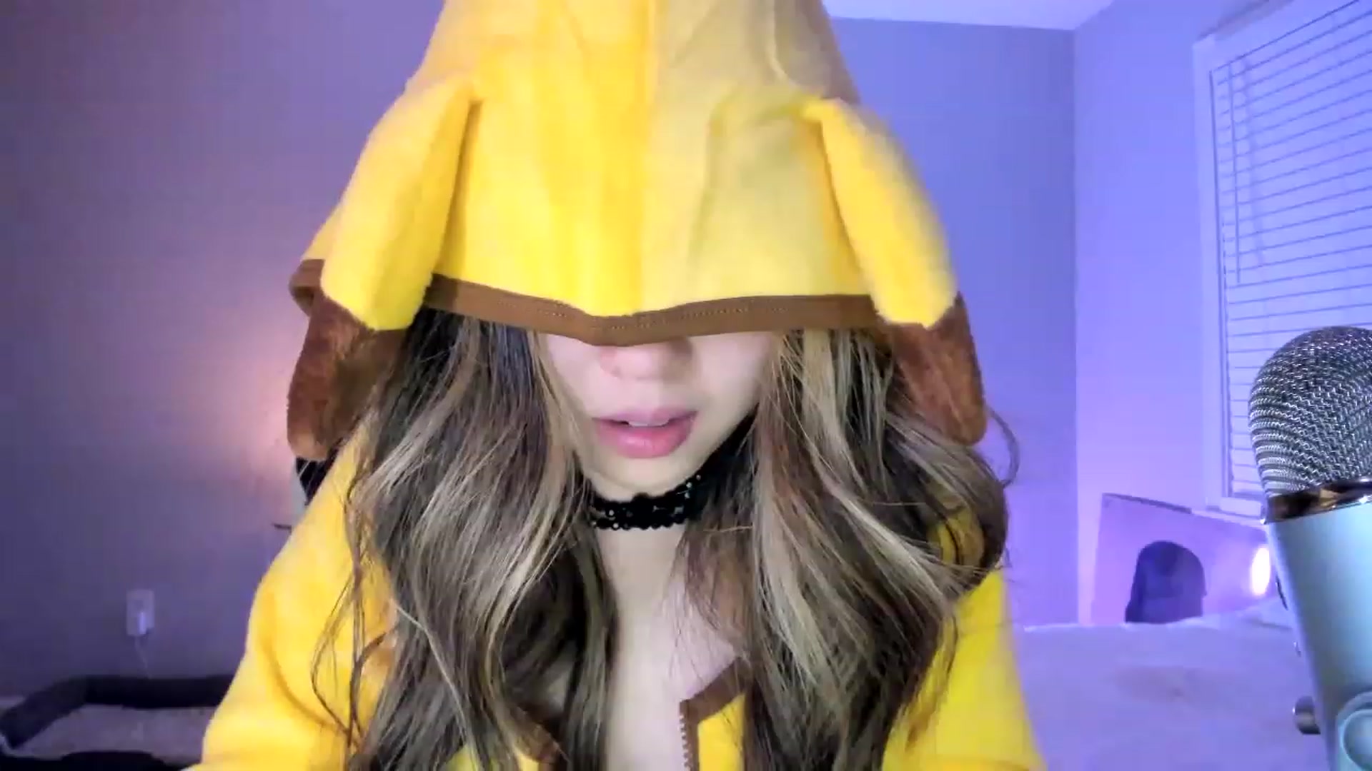 Gallery image thumbnail from daisyy_'s myfreecams stream on, 05/27/2023, 08:23 image 11 of 20