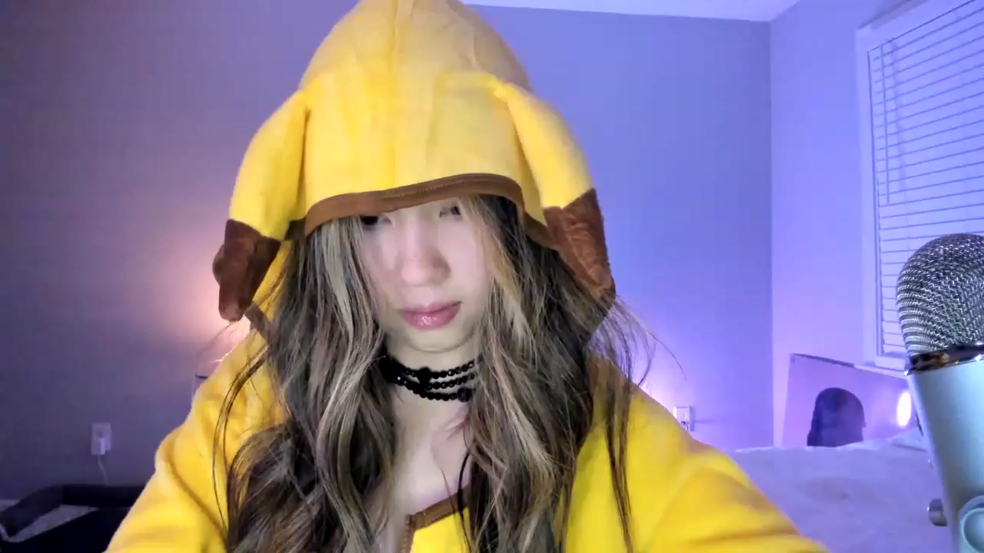 Gallery image thumbnail from daisyy_'s myfreecams stream on, 05/27/2023, 08:23 image 17 of 20
