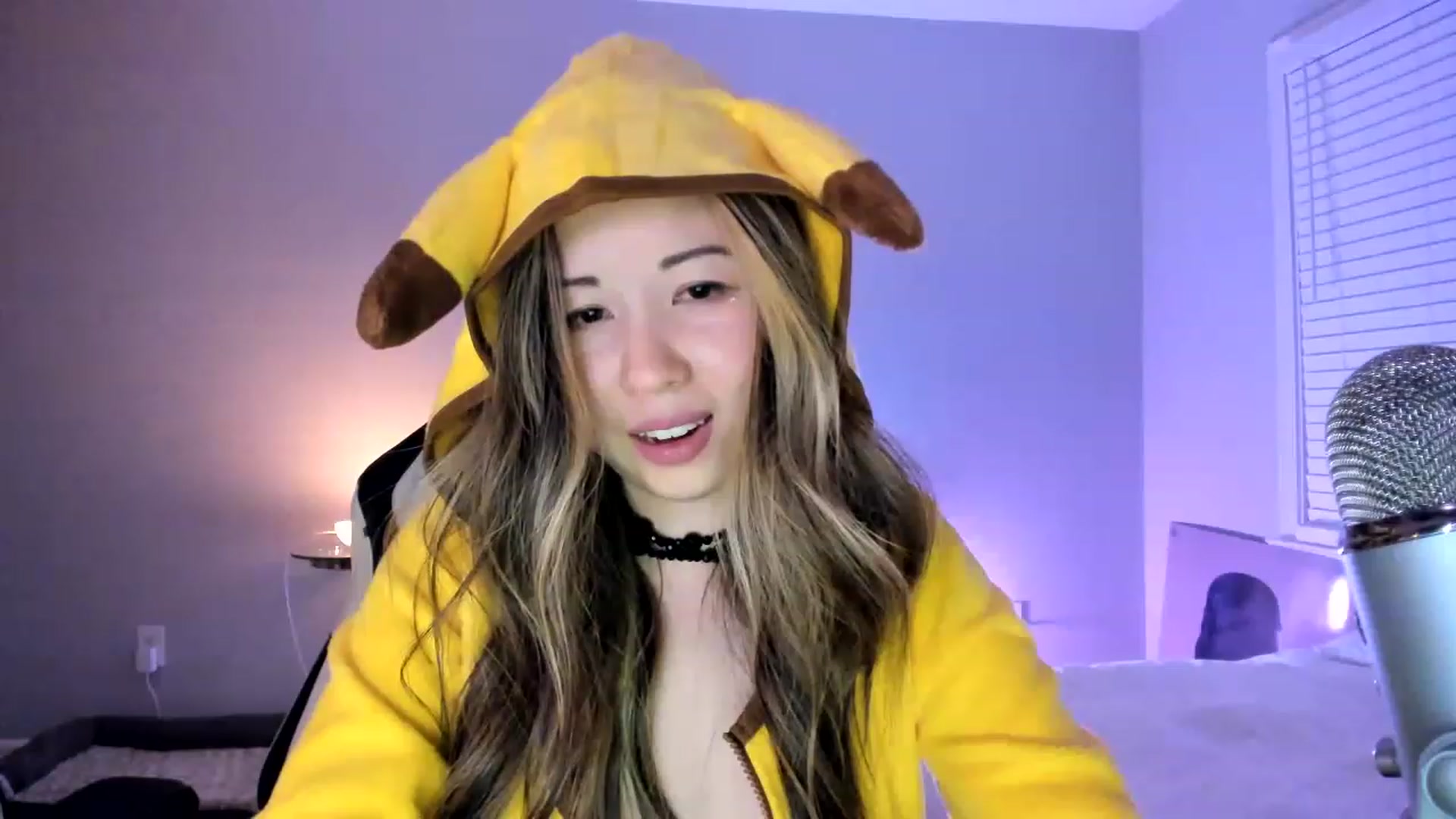 Gallery image thumbnail from daisyy_'s myfreecams stream on, 05/27/2023, 08:23 image 13 of 20