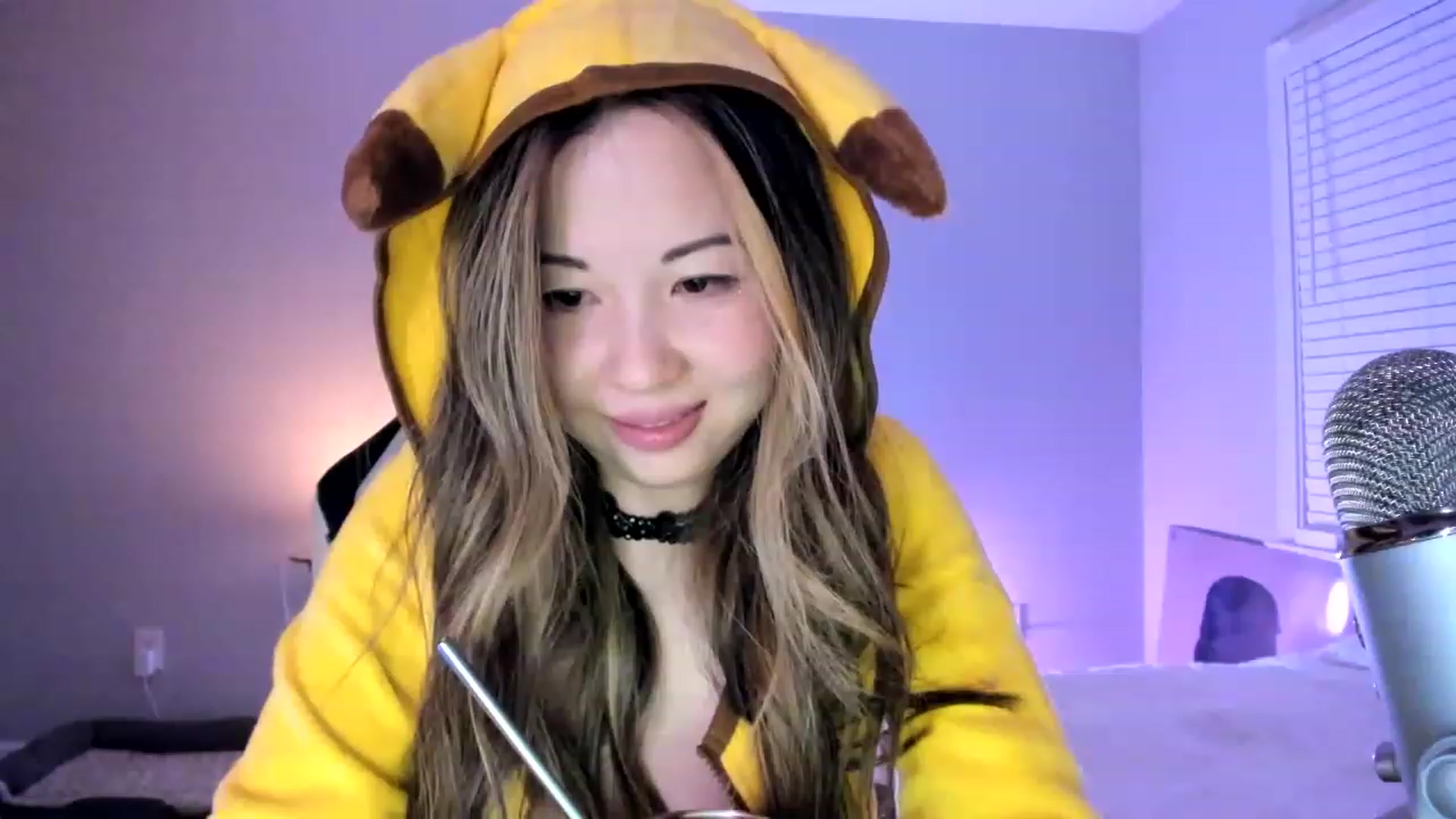 Gallery image thumbnail from daisyy_'s myfreecams stream on, 05/27/2023, 08:23 image 7 of 20