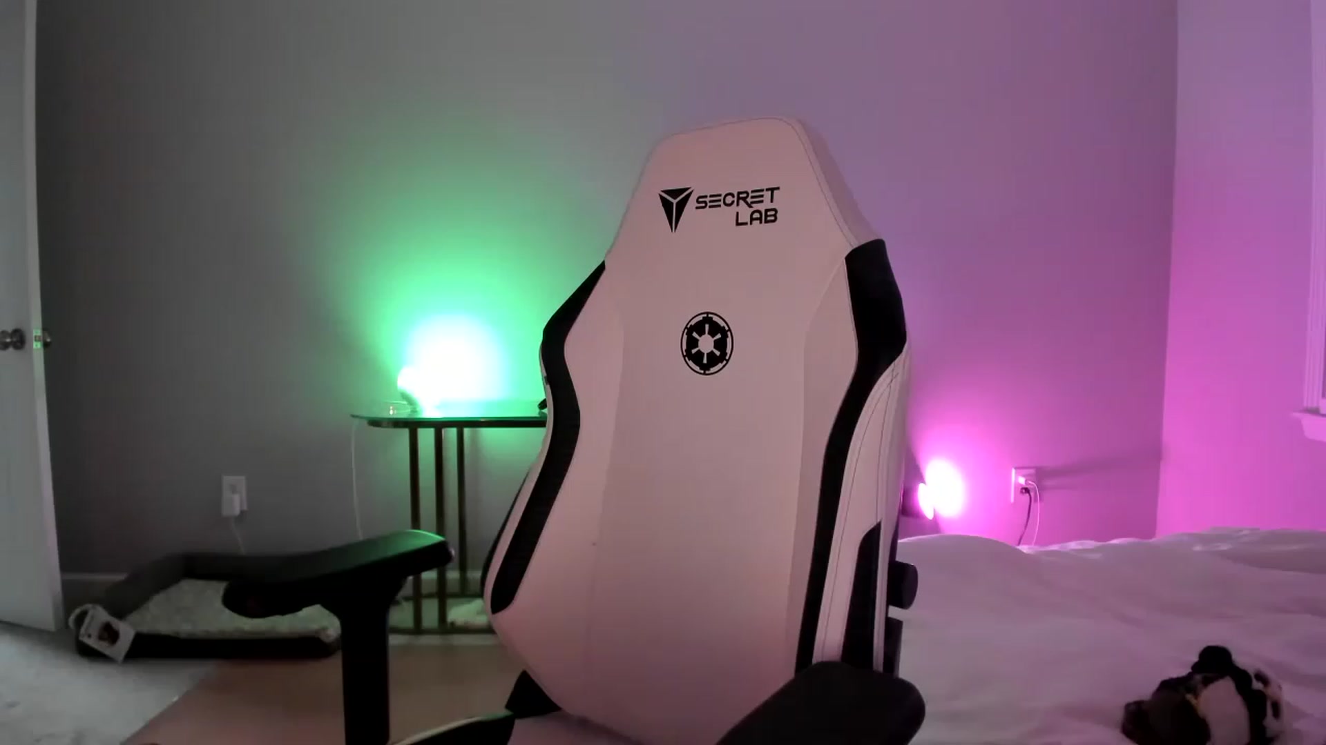 Gallery image thumbnail from daisyy_'s myfreecams stream on, 06/01/2023, 05:18 image 18 of 20