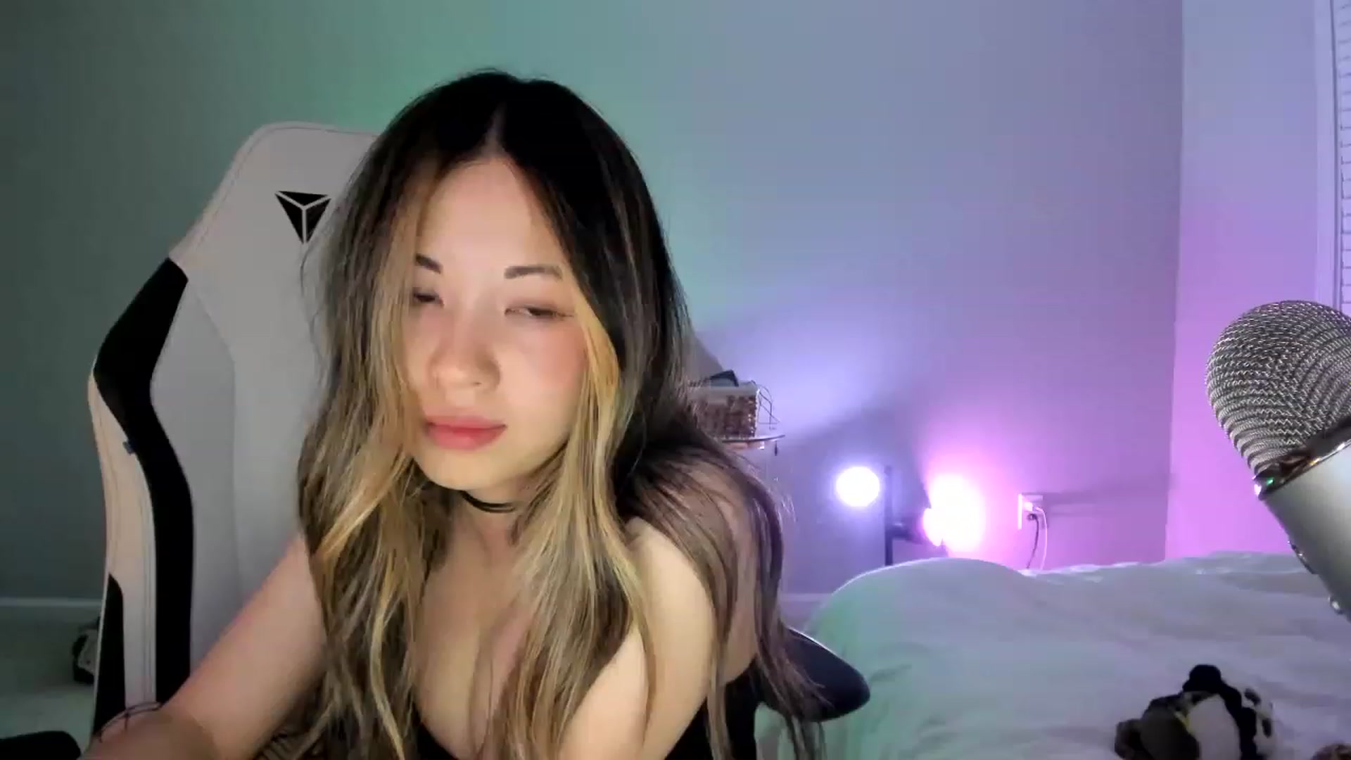 Gallery image thumbnail from daisyy_'s myfreecams stream on, 06/01/2023, 09:42 image 4 of 20