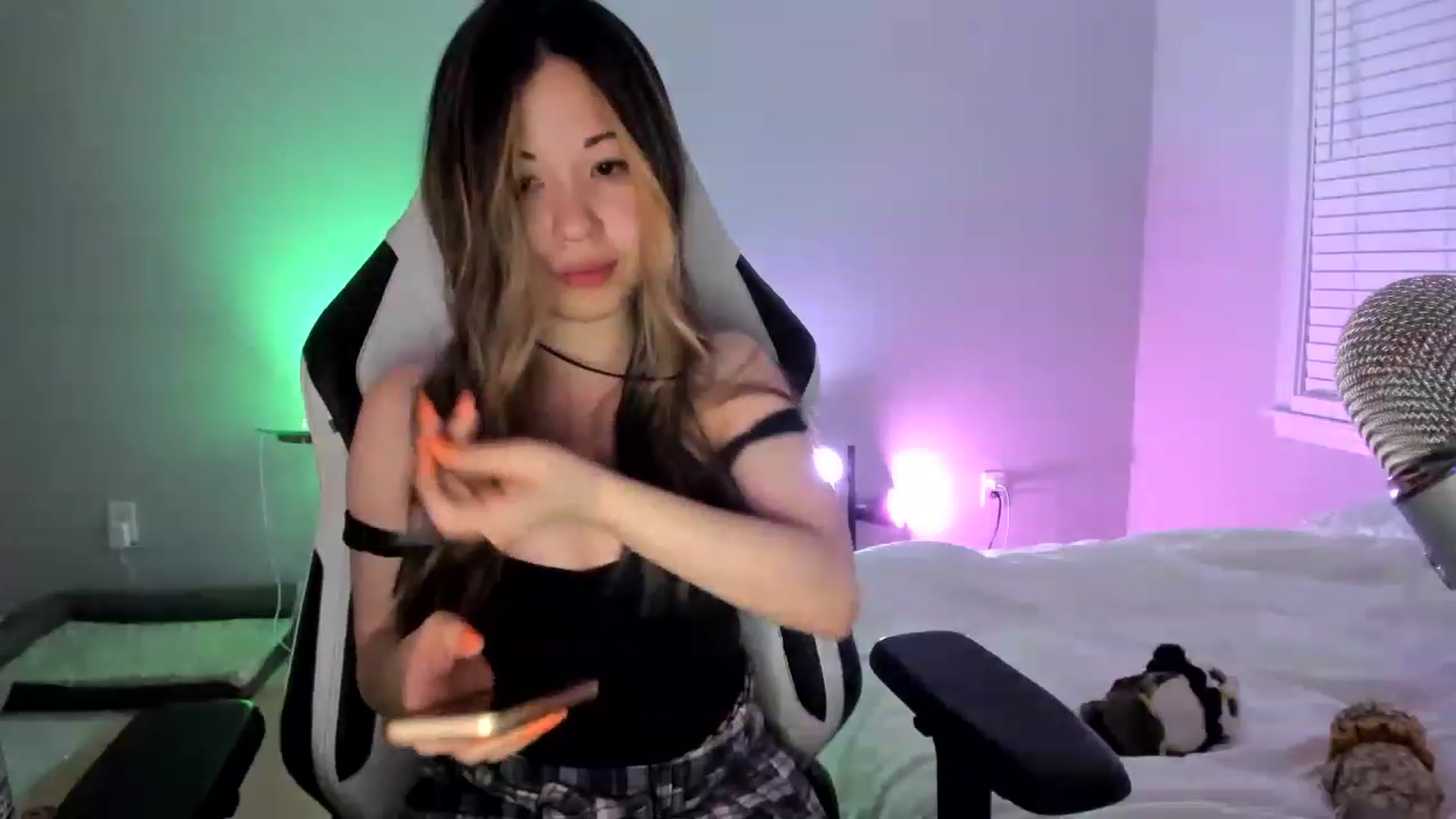 Gallery image thumbnail from daisyy_'s myfreecams stream on, 06/01/2023, 09:42 image 16 of 20