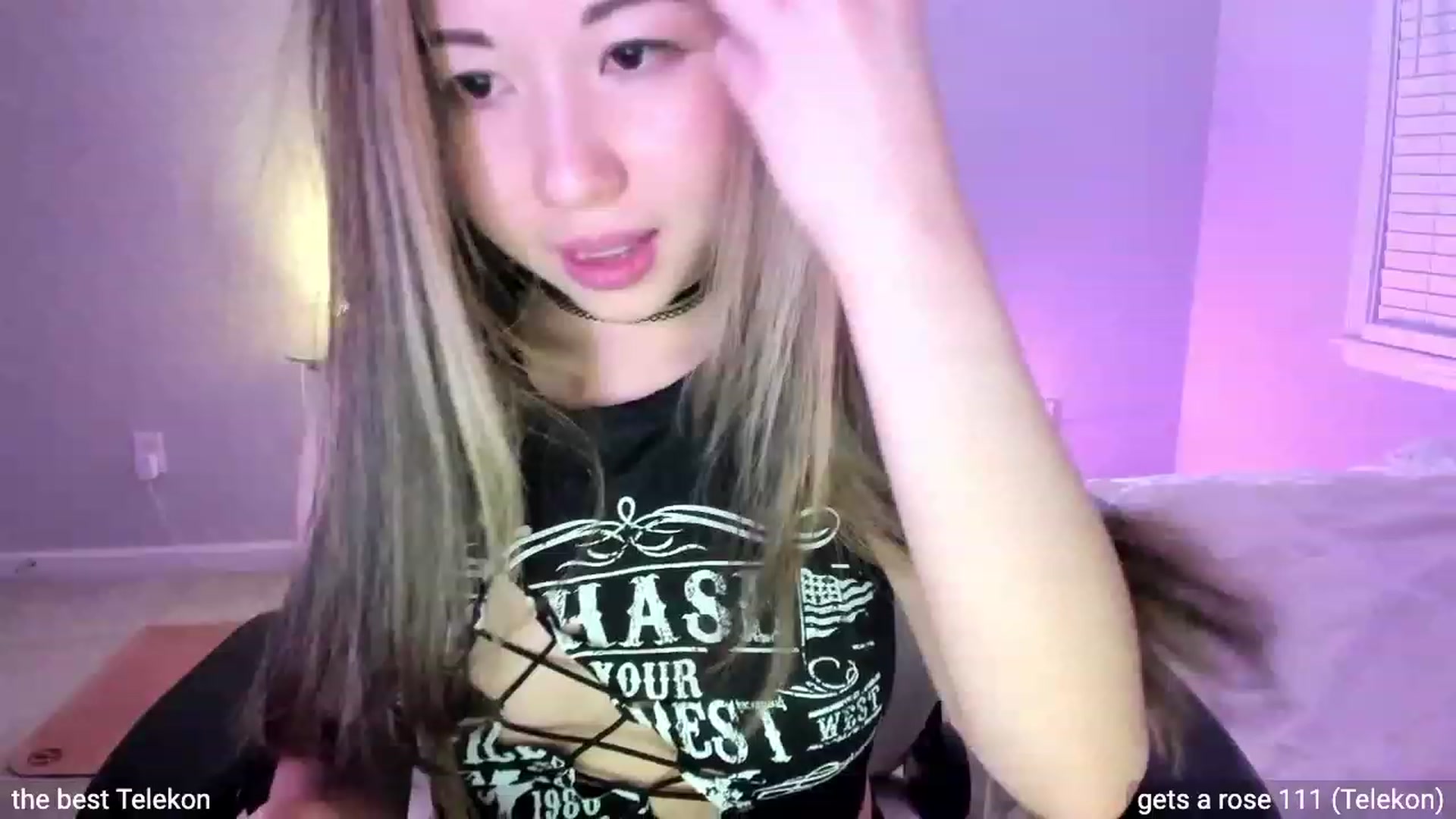 Gallery image thumbnail from daisyy_'s myfreecams stream on, 06/04/2023, 08:16 image 6 of 20