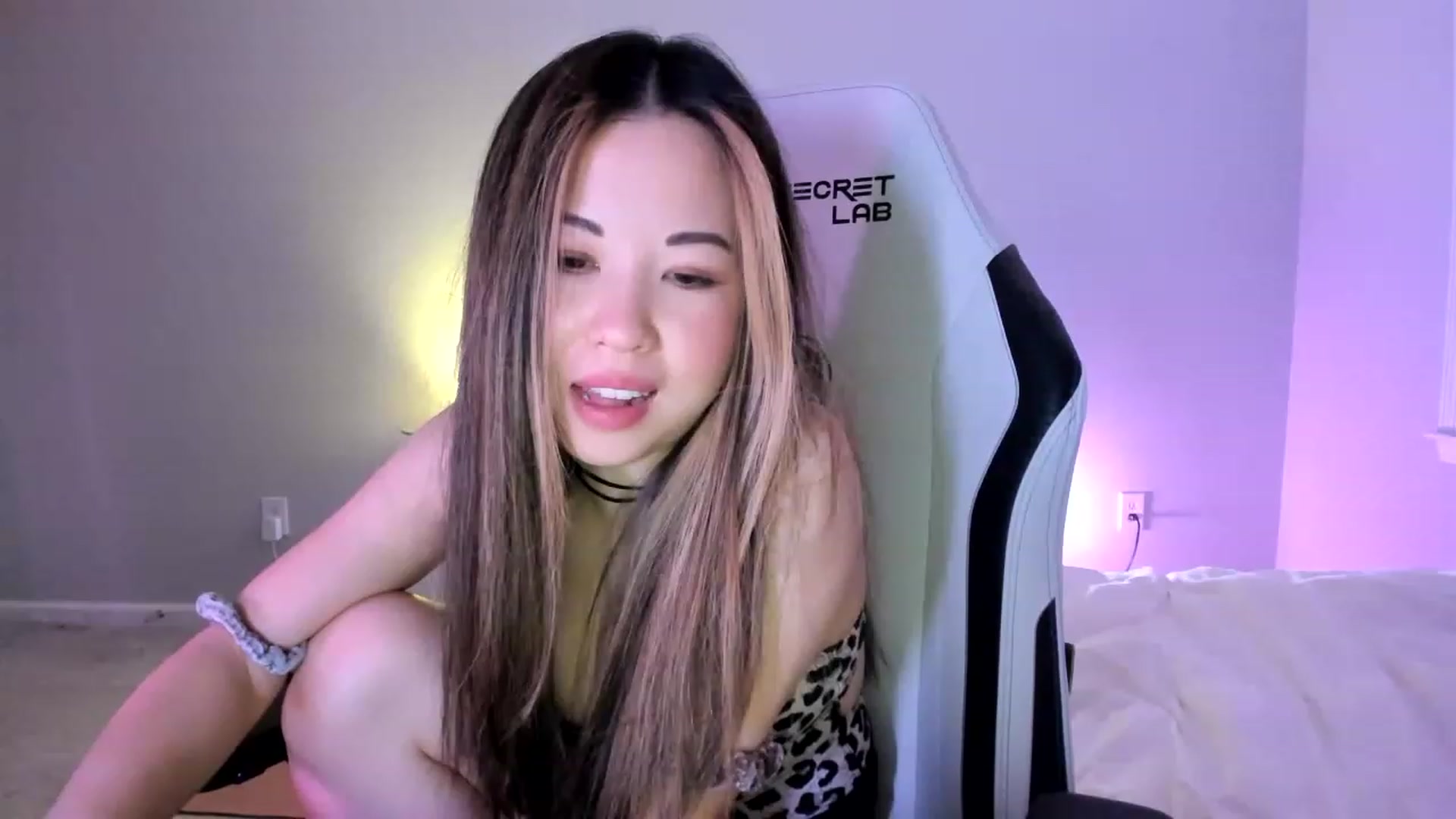 Gallery image thumbnail from daisyy_'s myfreecams stream on, 06/05/2023, 01:37 image 18 of 20