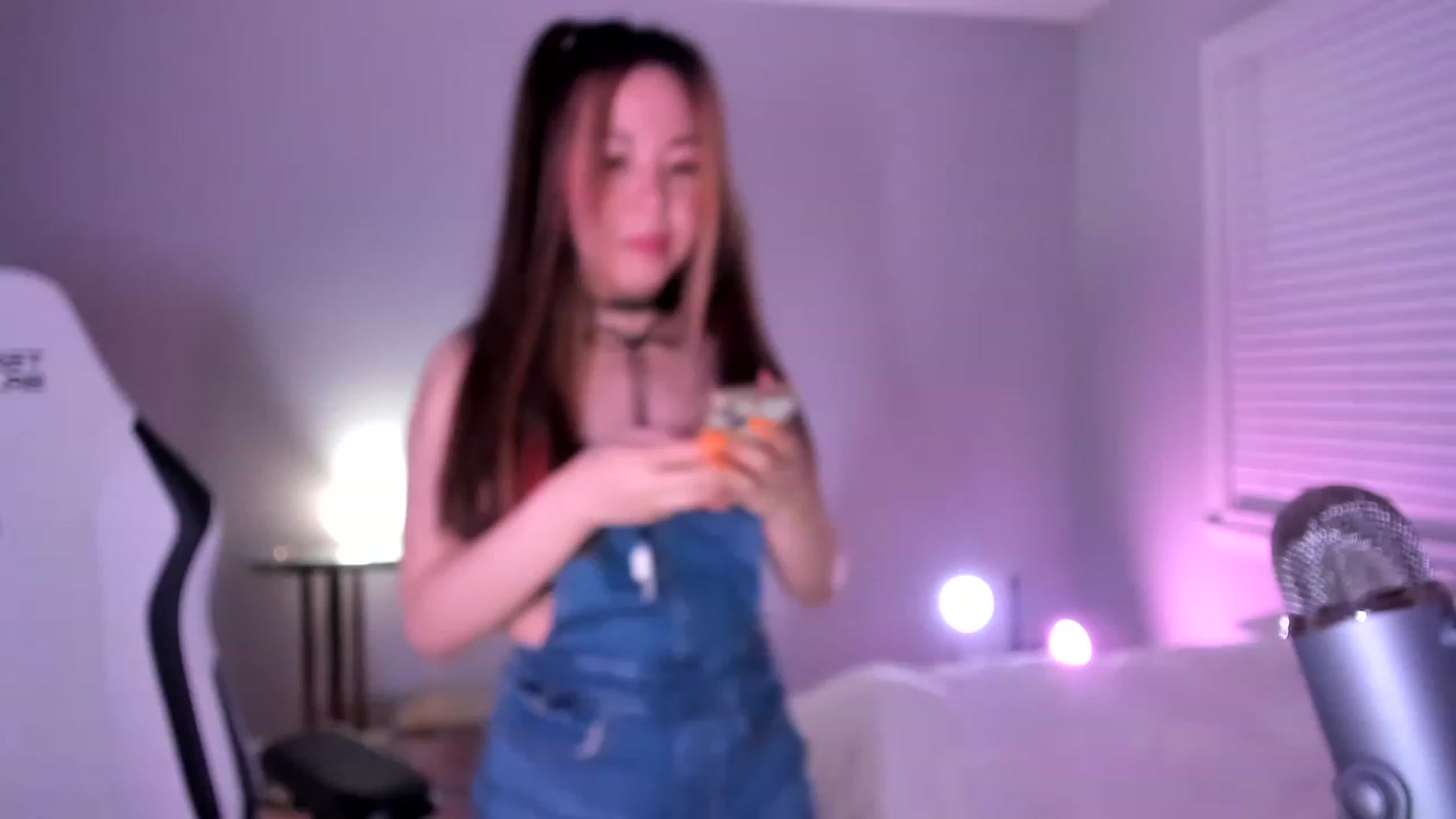 Gallery image thumbnail from daisyy_'s myfreecams stream on, 06/20/2023, 04:02 image 2 of 20