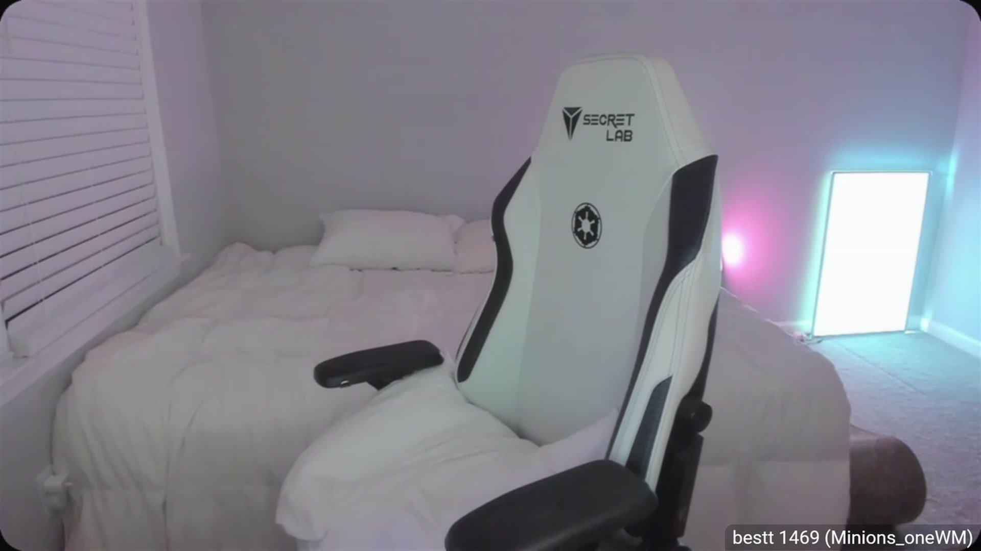 Gallery image thumbnail from daisyy_'s myfreecams stream on, 07/18/2023, 04:27 image 19 of 20