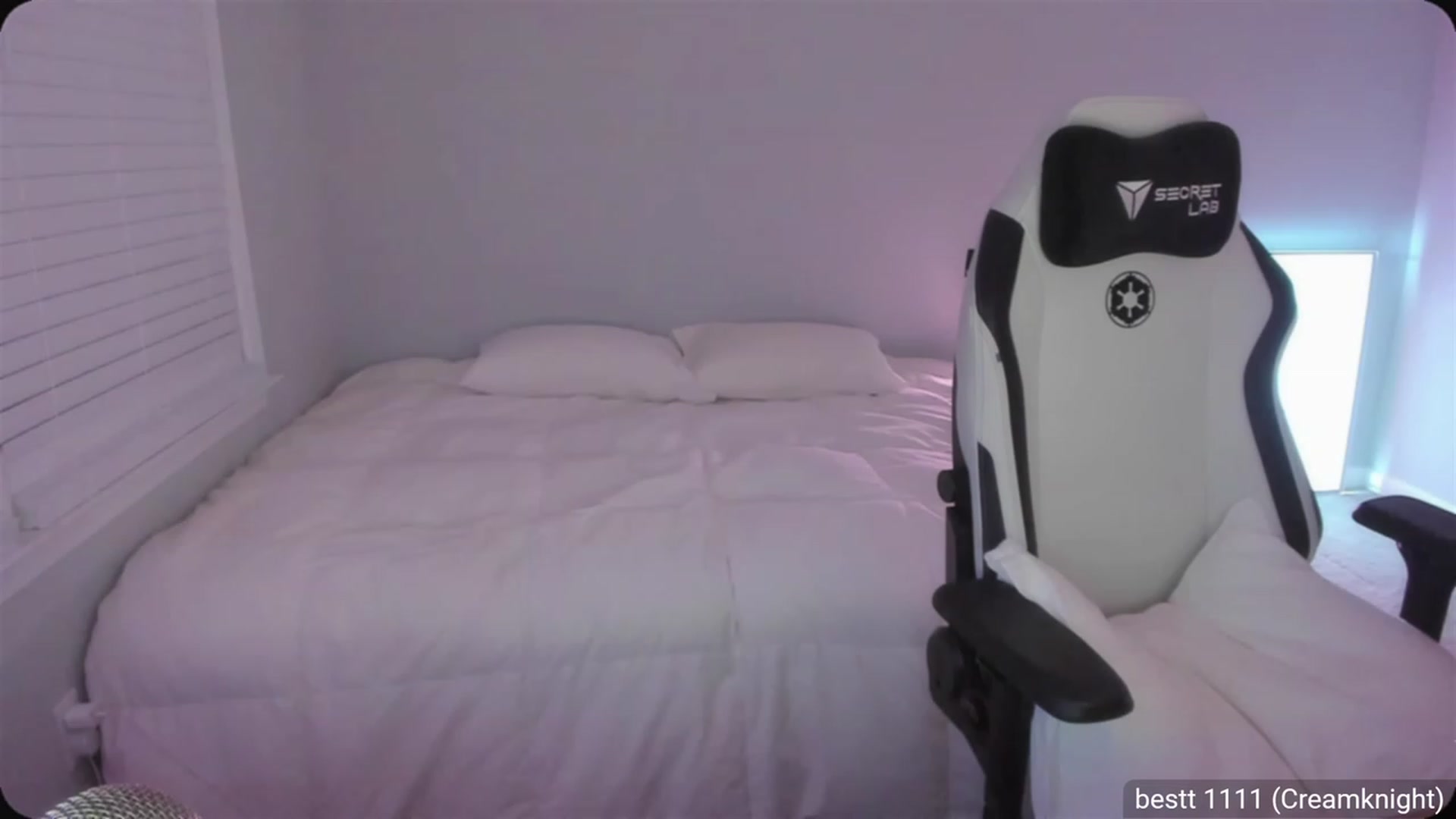 Gallery image thumbnail from daisyy_'s myfreecams stream on, 07/19/2023, 03:52 image 1 of 20