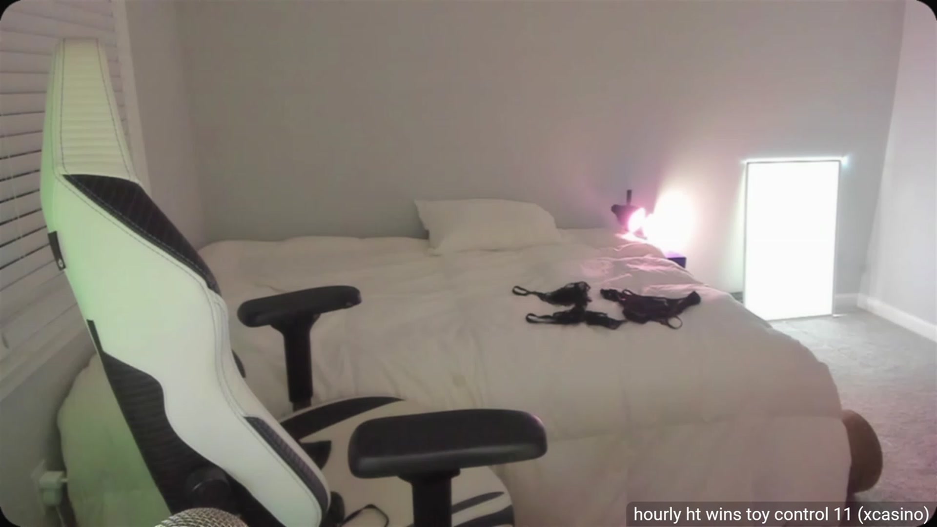 Gallery image thumbnail from daisyy_'s myfreecams stream on, 07/24/2023, 05:44 image 19 of 20